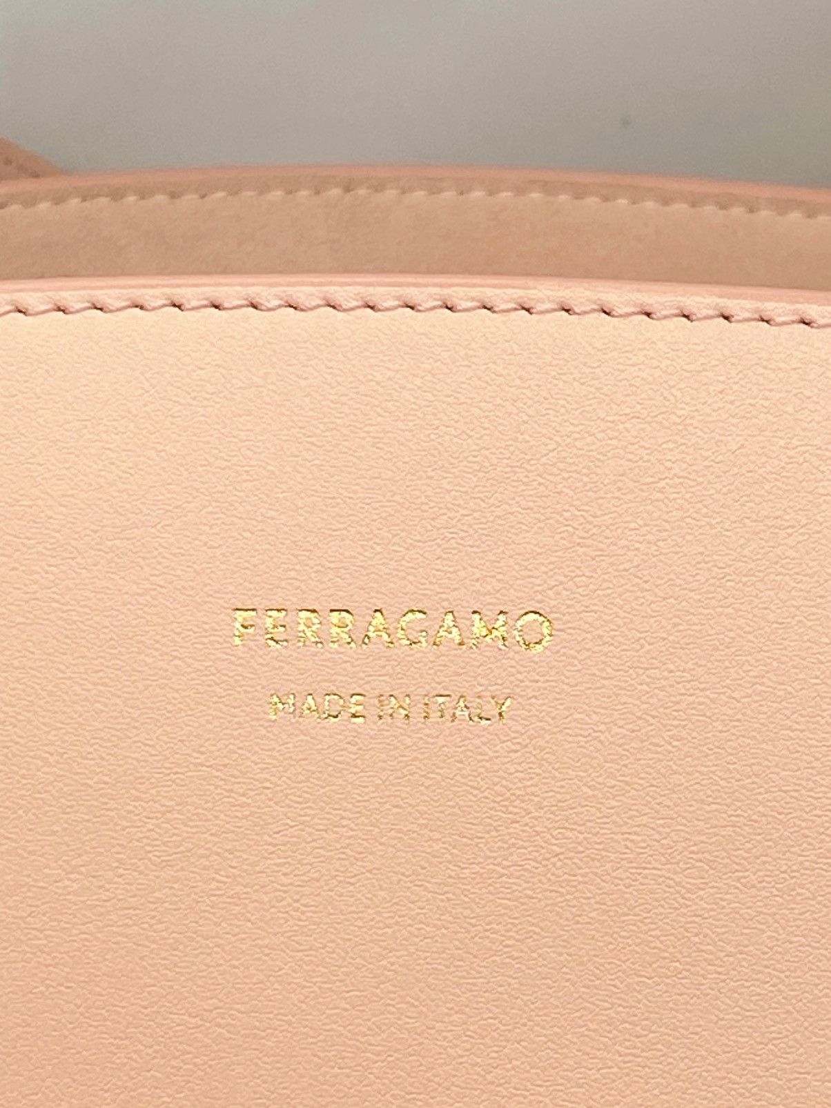 Salvatore Ferragamo Ferragamo Charming leather tote bag Size ONE SIZE - 15 Thumbnail