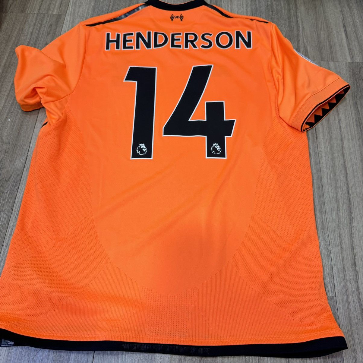 New Balance Liverpool 17/18 away shirt #14 Henderson Size US L / EU 52-54 / 3 - 2 Thumbnail