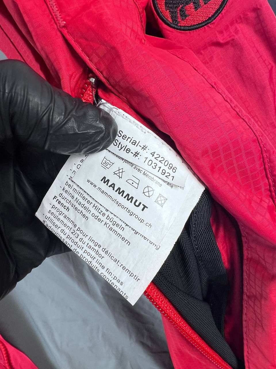 Mammut Mammut DRYtech Red Waterproof Hooded Jacket Size L Size L / US 10 / IT 46 - 4 Thumbnail