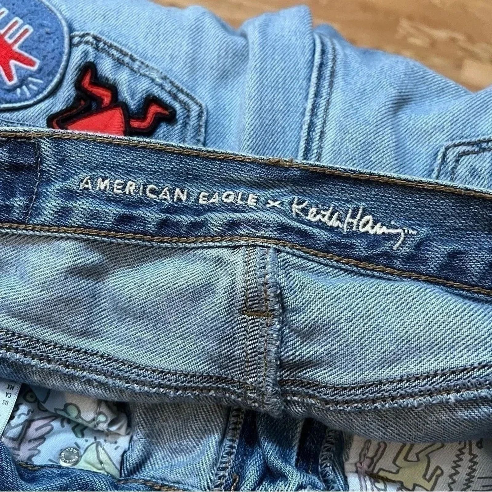 American Eagle Outfitters American Eagle X Keith Haring RARE Distressed Ripped Jeans Size 25" / US 0 / IT 36 - 2 Thumbnail