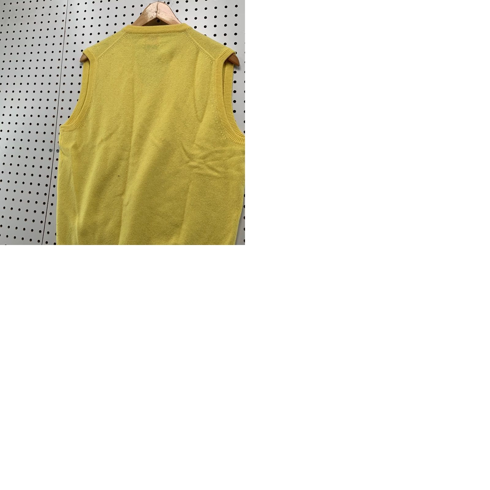 Vintage Vintage Mark Shale Scotland Sweater Vest Mens Medium Yellow Mcgeorge Lambswool Vest Size US M / EU 48-50 / 2 - 9 Thumbnail