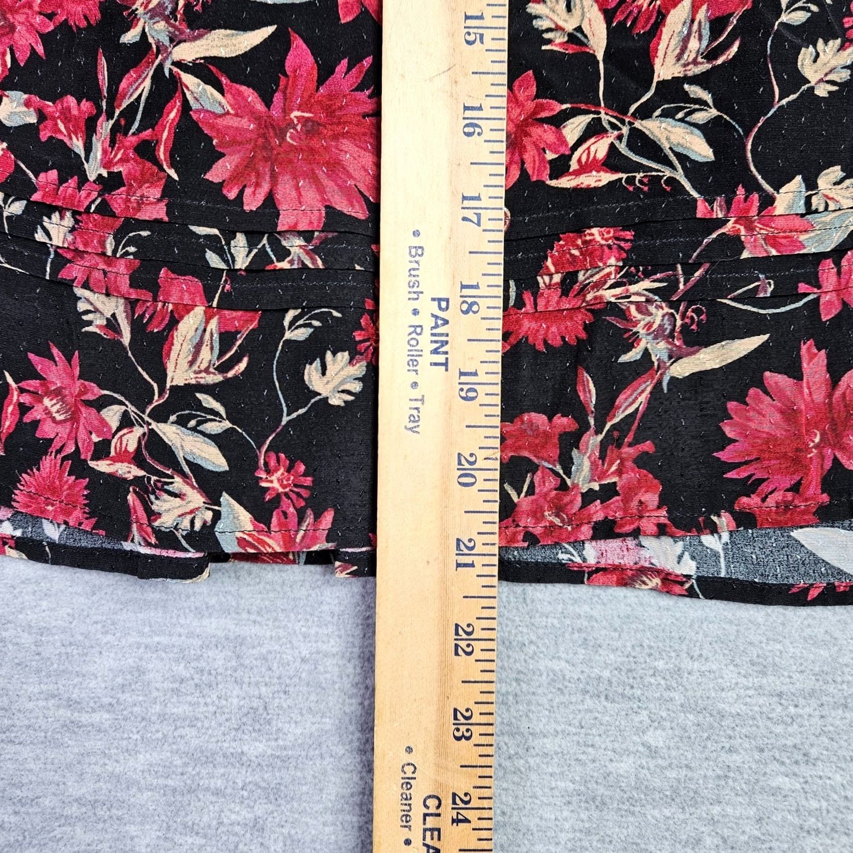 Treasure & Bond Treasure & Bond Women’s Blouse S NWT Black Red Floral Boho Peasant Long Sleeve Round Neck Shirt Shirt? Size S / US 4 / IT 40 - 7 Thumbnail