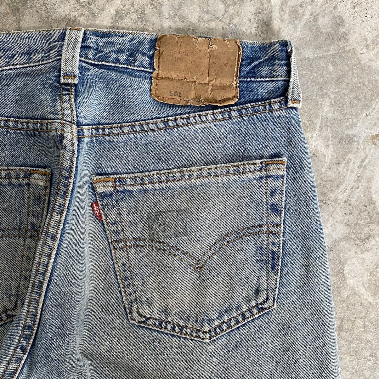 Levi's Vintage 1995 Levis 501 Faded Muddy Blue Denim Jeans Size US 30 / EU 46 - 20 Thumbnail