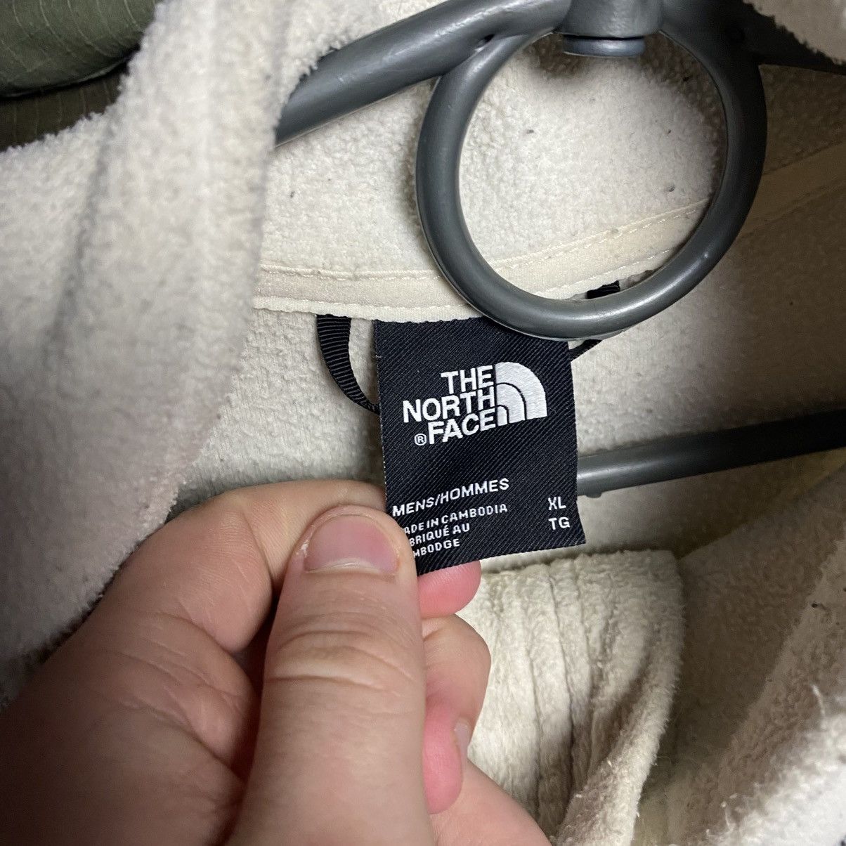 The North Face Mens The North Face small logo y2k outdoor fleece sweatshirt Size US XL / EU 56 / 4 - 10 Thumbnail