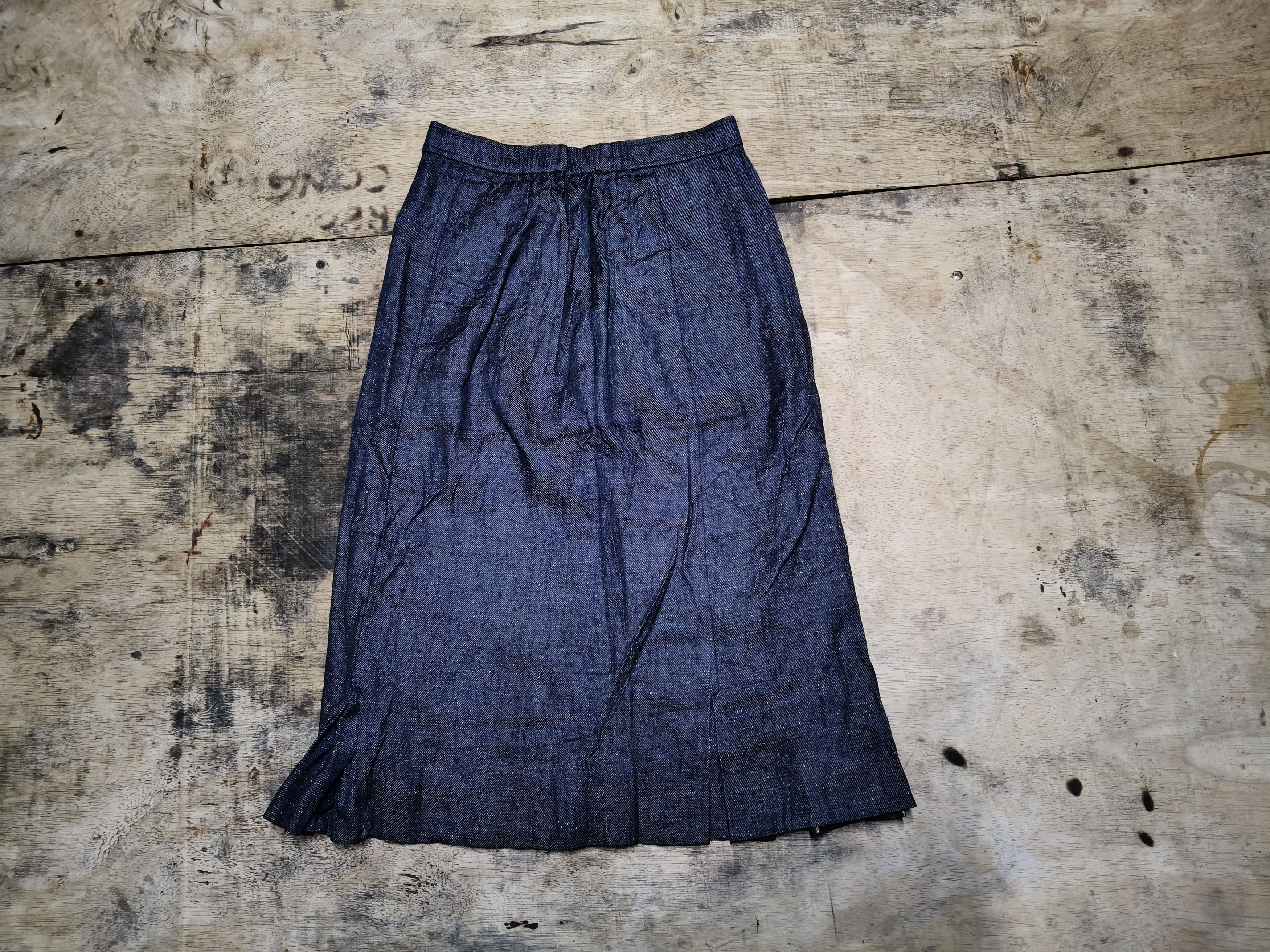 Hardy Amies Hardy Amies Denim Skirt Style Size 24" / US 00 / IT 34 - 1 Thumbnail