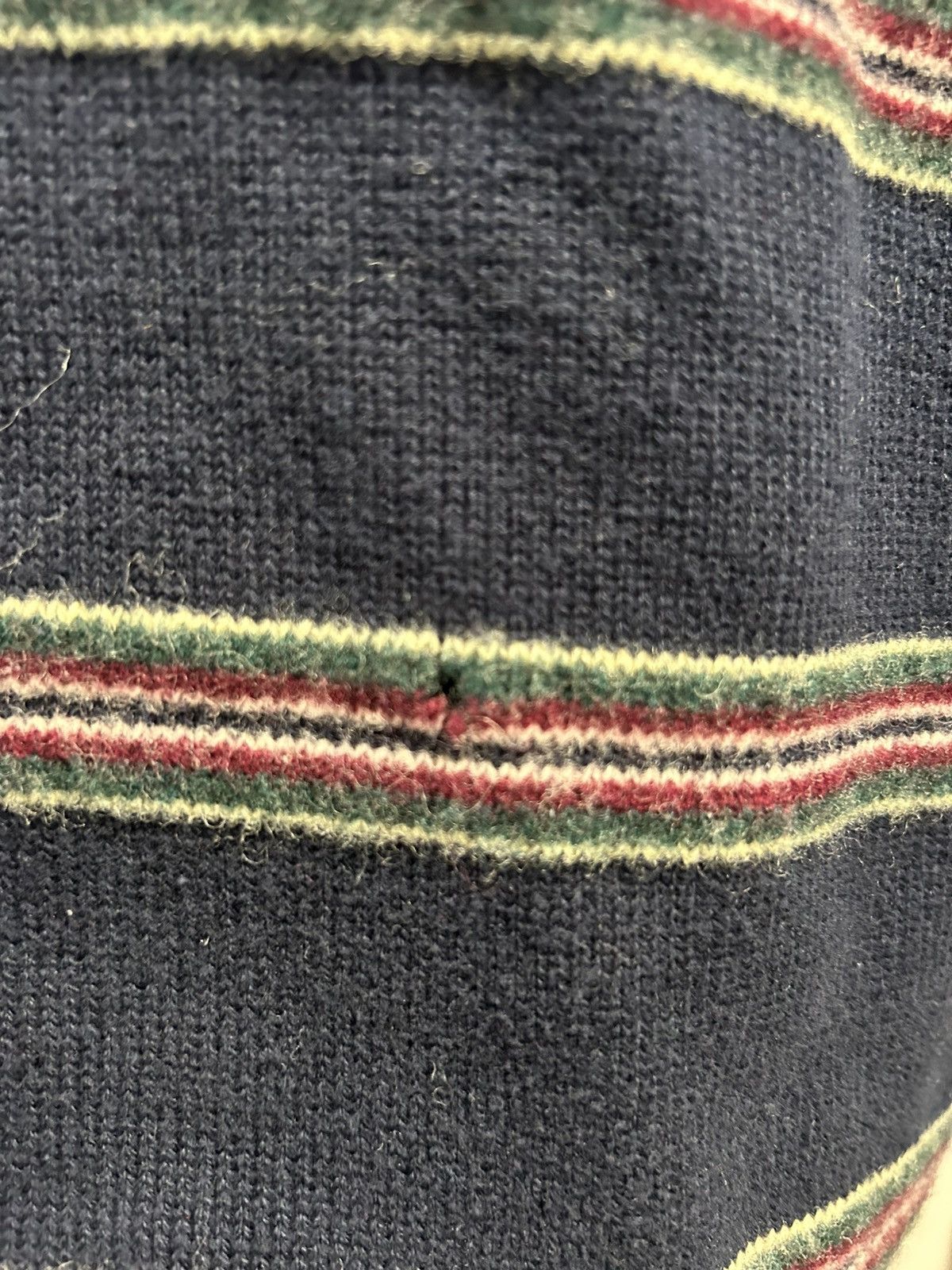 Tommy Hilfiger Vintage Tommy Hilfiger Knit Sweater Crest Logo Size US L / EU 52-54 / 3 - 8 Thumbnail