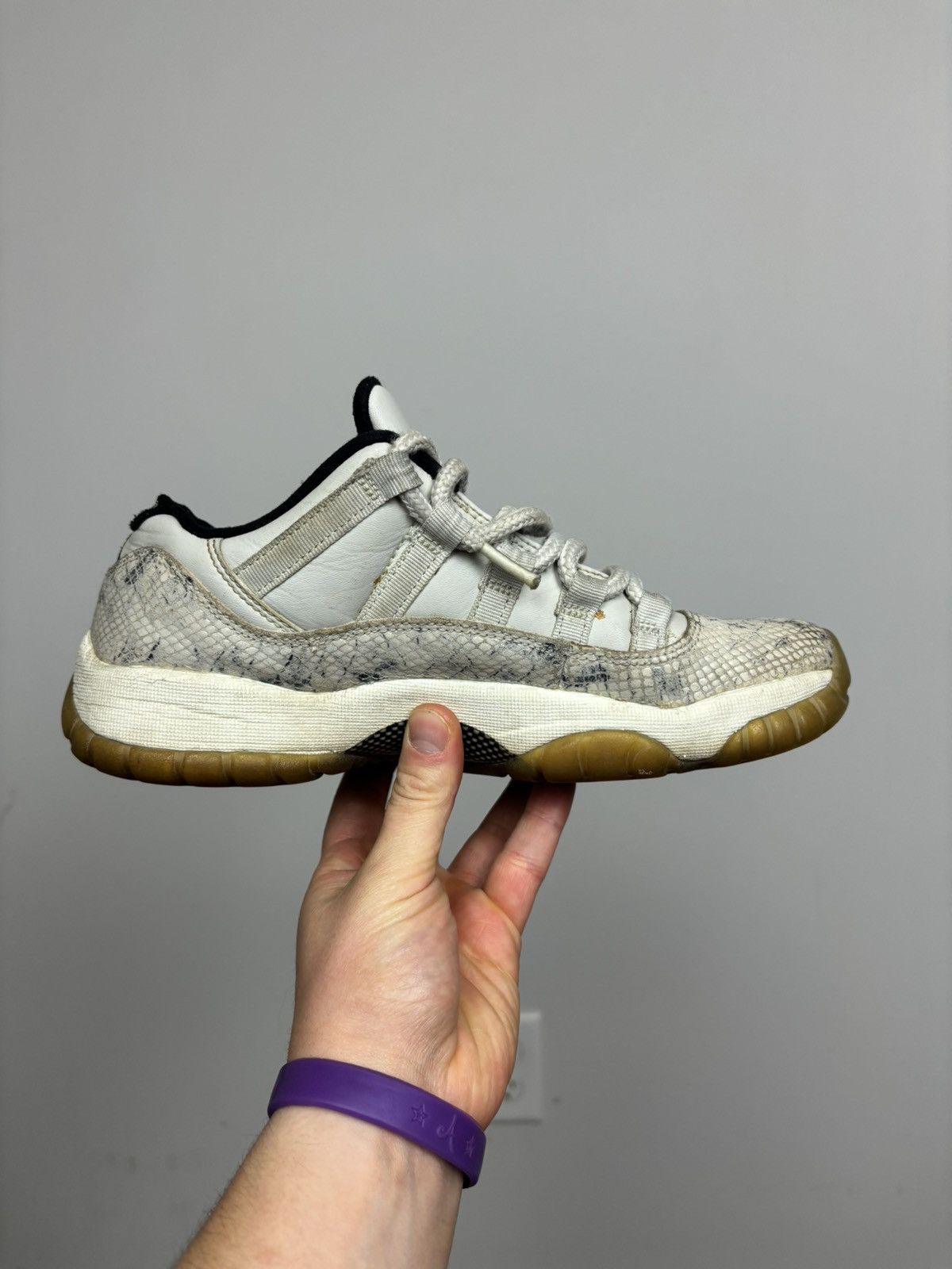 Jordan Brand Nike Air Jordan 11 XI Retro Low Light Bone Snakeskin sneaker Size US 6.5 / EU 39-40 - 1 Thumbnail