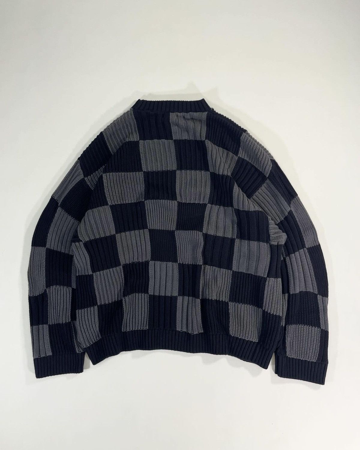 Balenciaga SS21 Checkered Oversized Knit Sweater Size US M / EU 48-50 / 2 - 2 Thumbnail
