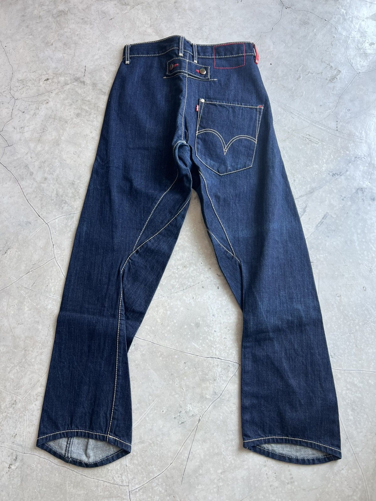 Levi's Levis Engineered Jeans Cinch Back Actual 29x32 Size US 29 - 4 Thumbnail