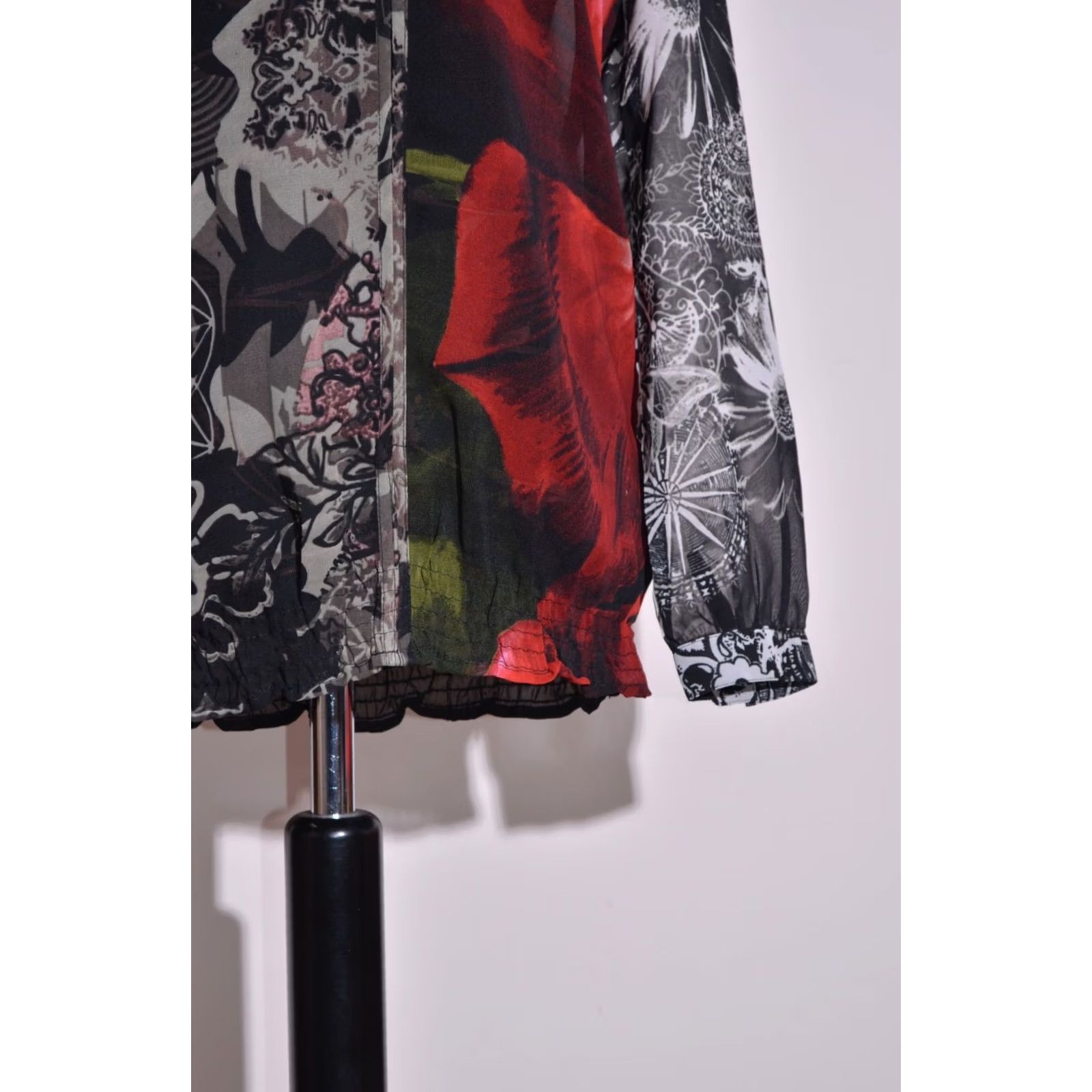 Desigual Desigual Women's Black Sheer Blouse Top Long Sleeve Flower Print Size L Size L / US 10 / IT 46 - 5 Thumbnail