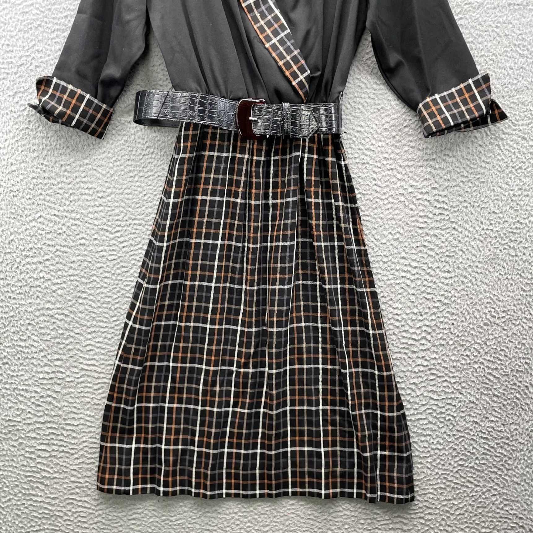 Vintage VTG Lady Carol Dress Women's Small Belted Plaid Secretary 80's Midi Black Secretary 80s Womens VTG Lady Carol Decked Belted Plaid 80s Dress Size S / US 4 / IT 40 - 4 Thumbnail