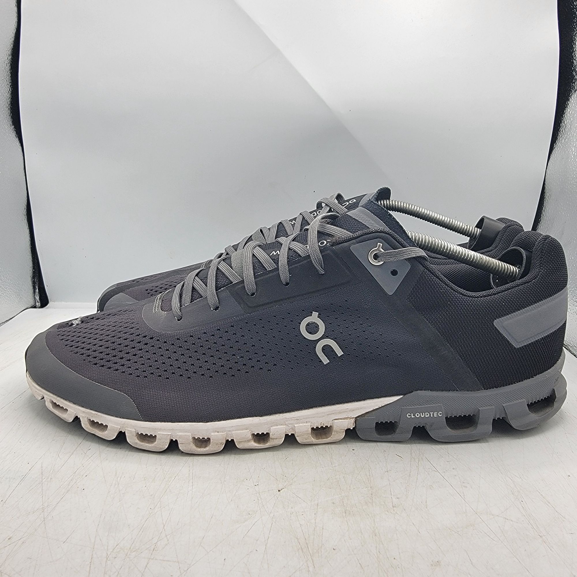 On On Cloudflow Mens 14 Black Athletic Sneaker Shoes Outdoors R Size US 14 / EU 47 - 14 Thumbnail