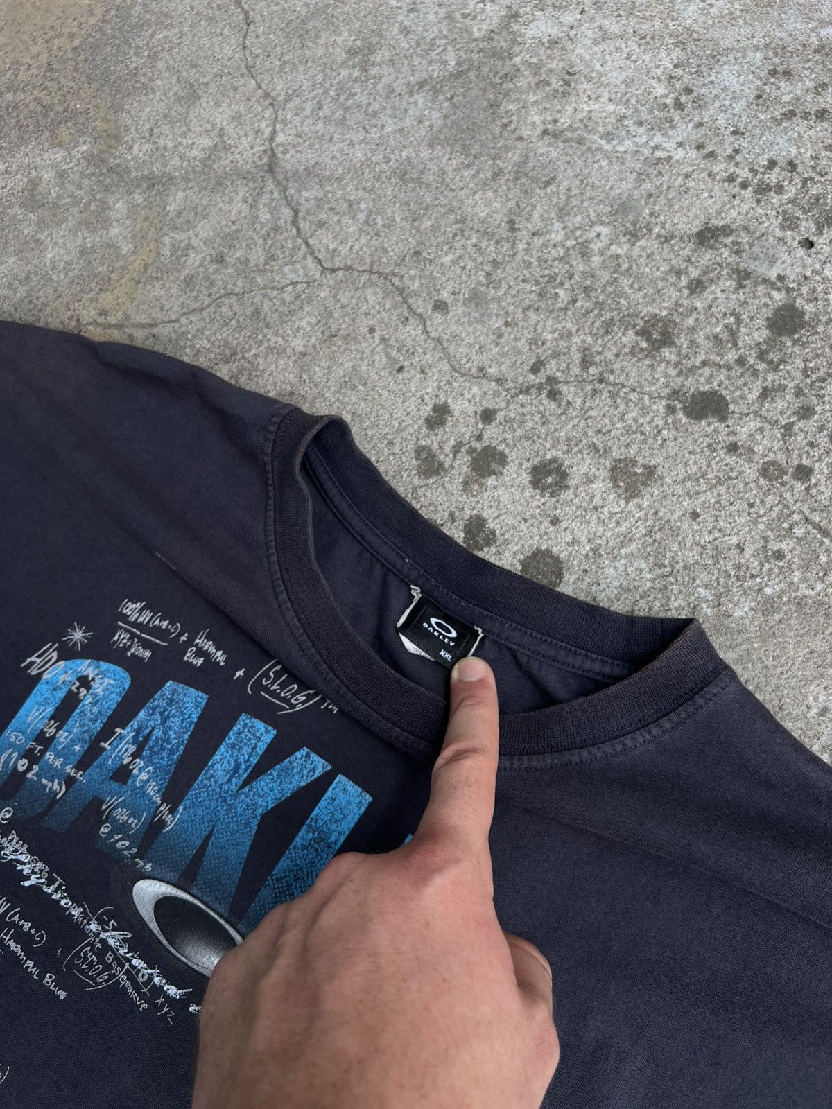 Oakley Crazy Vintage Oakley Software Long Sleeve Big Center Logo y2 Size US XL / EU 56 / 4 - 5 Thumbnail