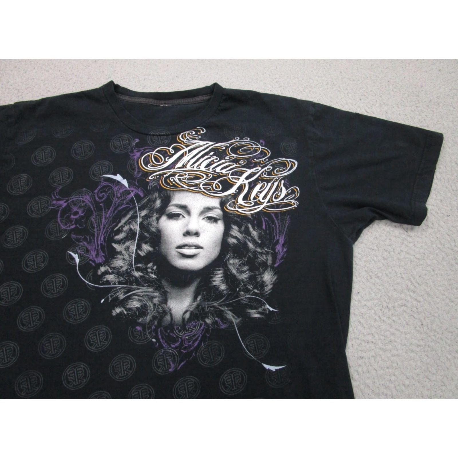 Gildan VINTAGE Gildan Alicia Keys Music Tour T-Shirt Mens Large Black Graphic Print 2000s Rock Goth Grunge Size US L / EU 52-54 / 3 - 3 Thumbnail