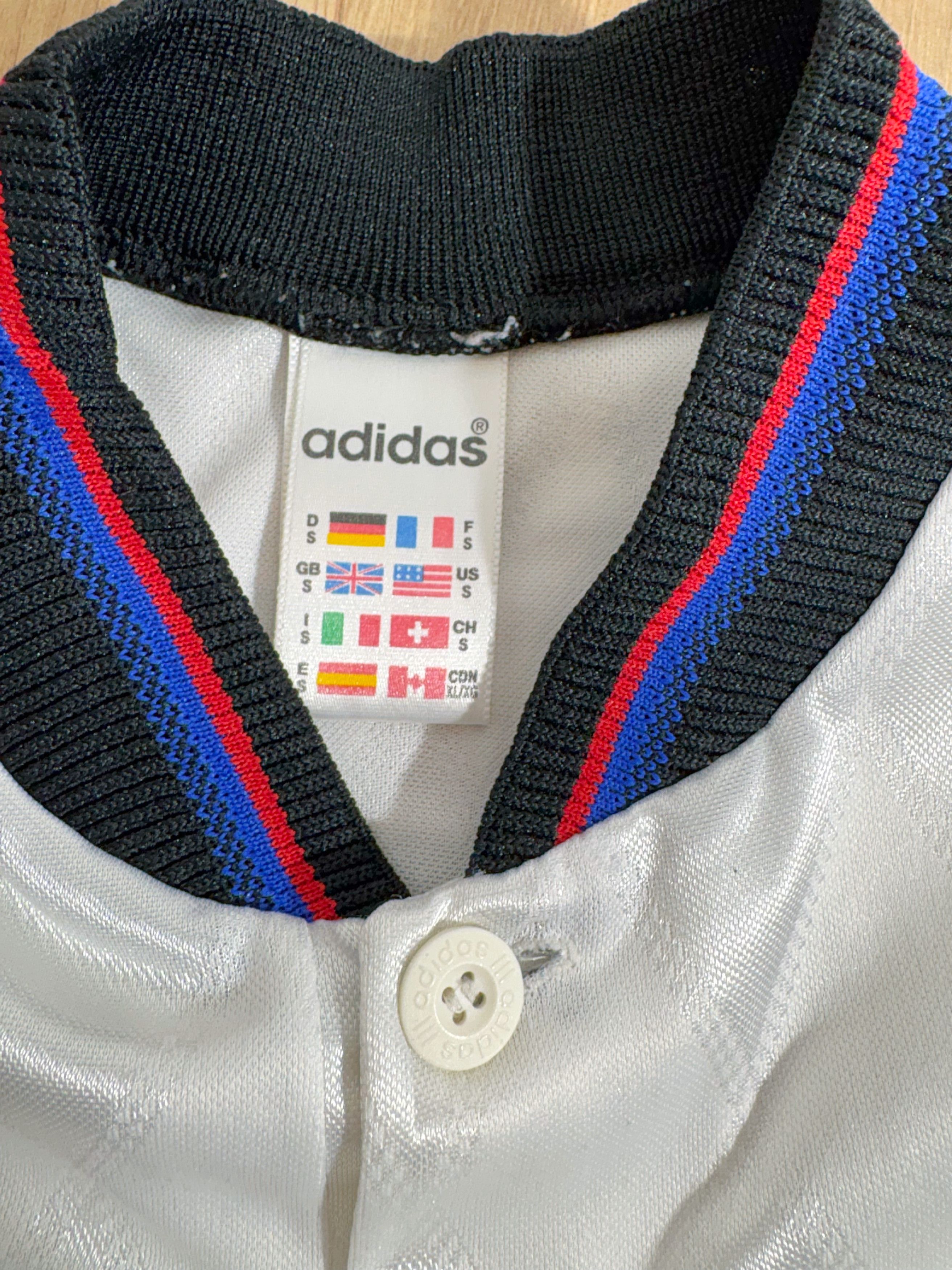 Adidas RARE Vintage Adidas FC Bayern Munchen 1996-98 Away kit #20 Size US S / EU 44-46 / 1 - 4 Thumbnail