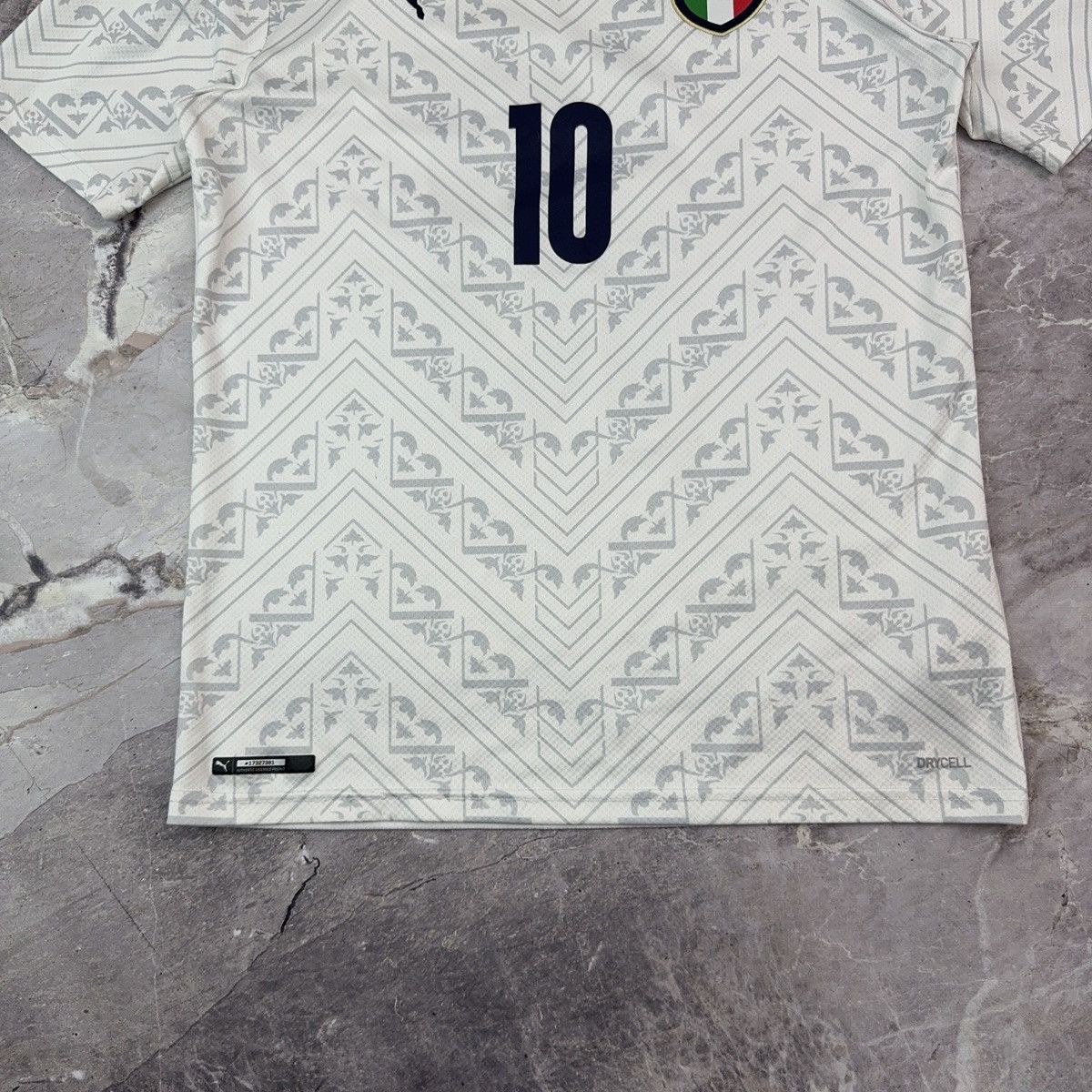 Puma Puma Italia Jersey 2019-2020 #10 Insigne Away Kit National Size US S / EU 44-46 / 1 - 9 Thumbnail