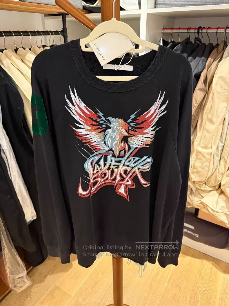 Givenchy Givenchy Charcoal-black distressed cracked print crewneck Size US XL / EU 56 / 4 - 1 Thumbnail