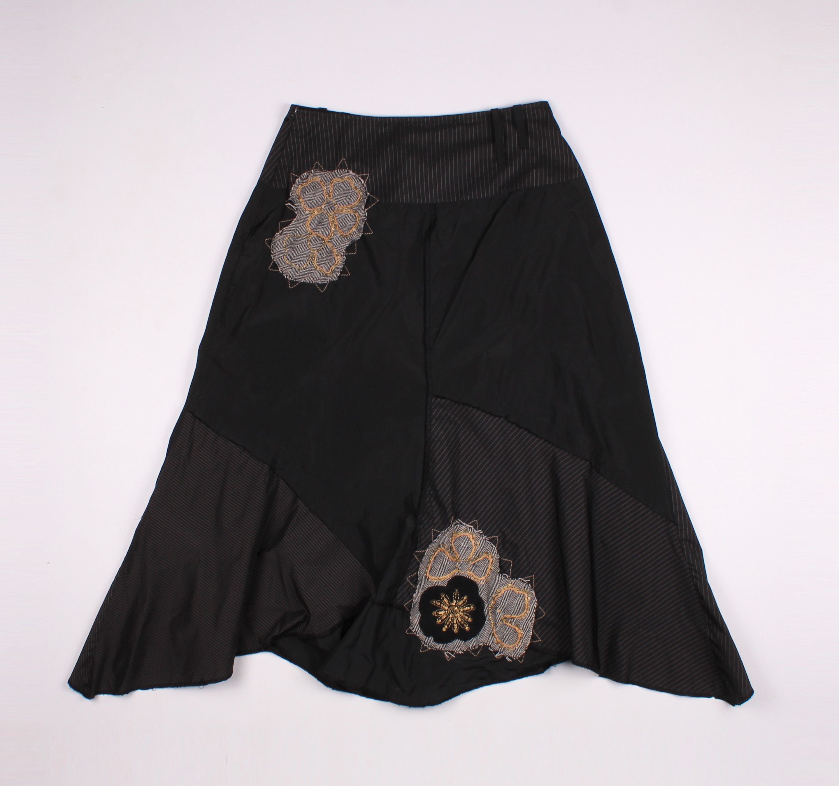 Vintage Vintage Loraine Nylon Patchwork Floral Application Skirt Size 26" / US 2 / IT 38 - 7 Thumbnail