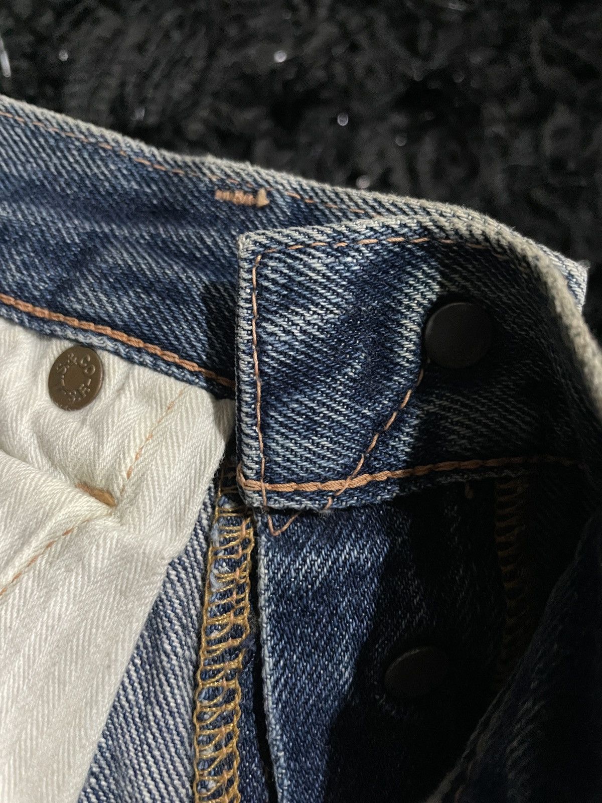 Levi's Vintage Clothing Vintage Levi’s S501XX WW2 Reproduction LVC W30 redline Big E Size US 28 / EU 44 - 9 Thumbnail