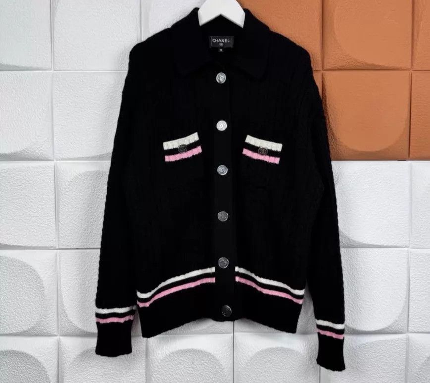 Chanel Chanel Women's Jacket Size S / US 4 / IT 40 - 1 Thumbnail