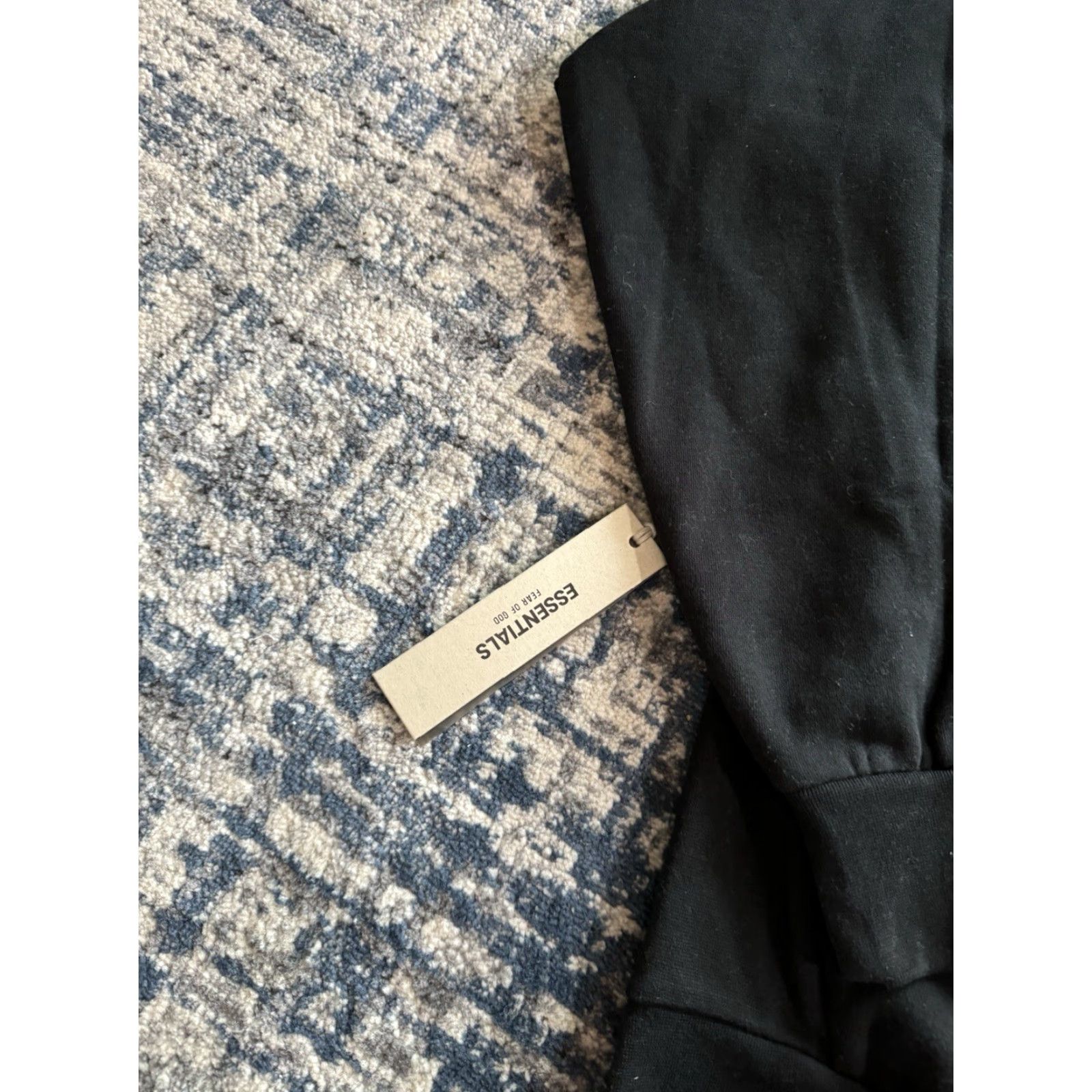 Essentials Fear of God Essentials Hoodie Jet Black Size M (Medium) Men Pullover Hoodie NWT Pockets Hooded Oversized Cotton Polyester Modern Designer Size US M / EU 48-50 / 2 - 4 Thumbnail