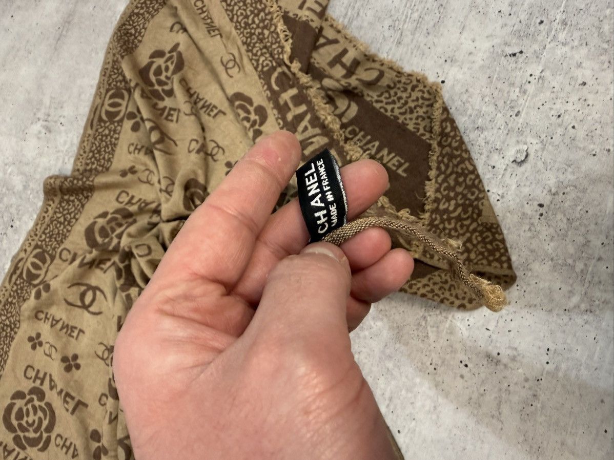 Chanel Chanel Camellia CC Logo Cashmere Silk Scarf Size ONE SIZE - 12 Thumbnail