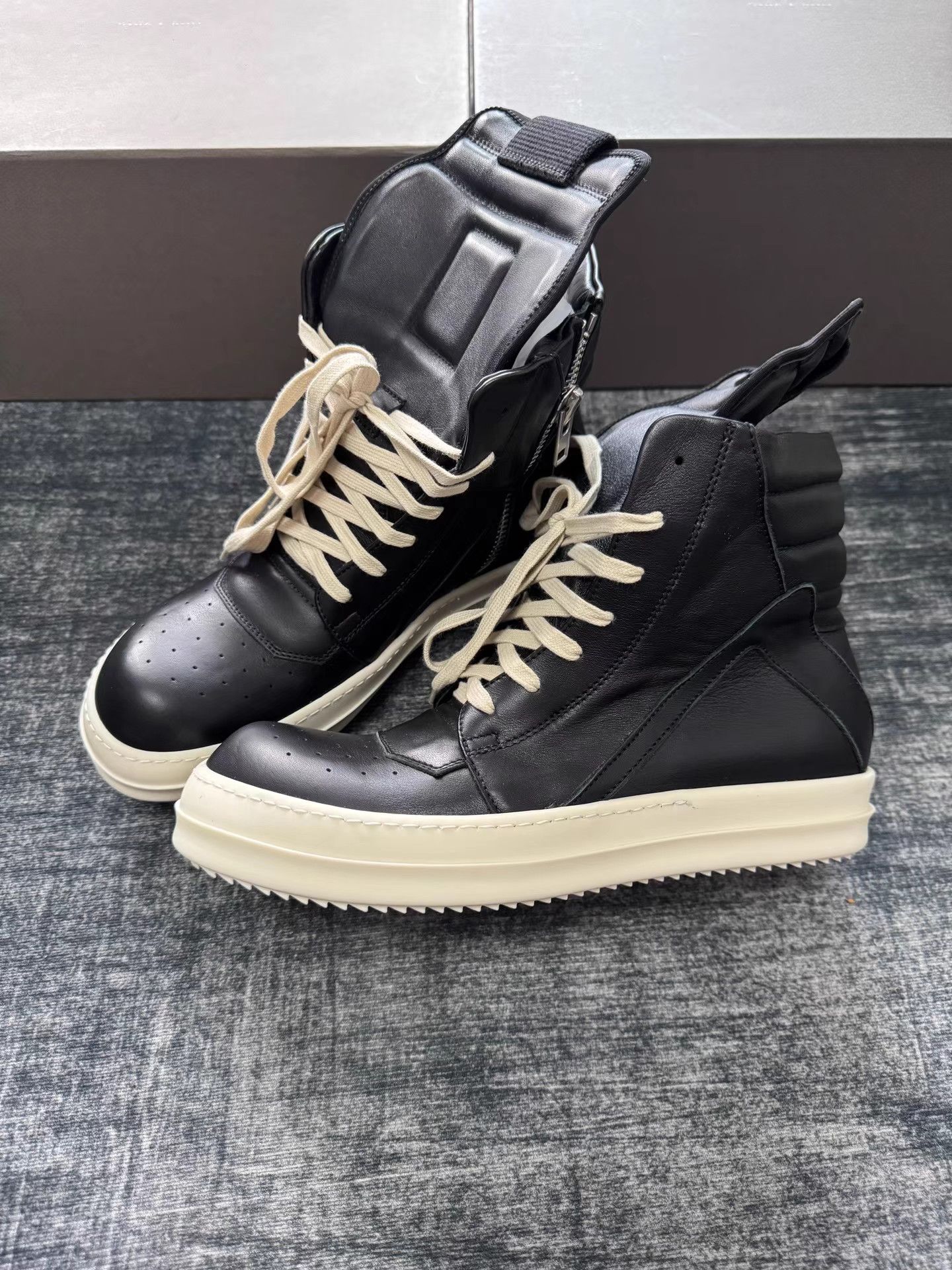 Rick Owens Brand New Rick Owens Mainline Geotrash Sneakers Size US 7 / EU 40 - 1 Thumbnail
