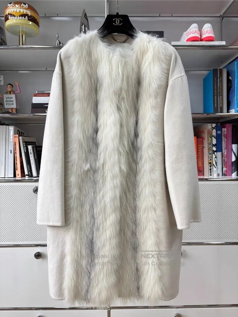 Fendi Silver fox patch 100% cashmere material jacket
