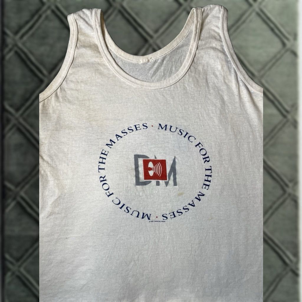 Vintage VINTAGE Depeche Mode Music For The Masses Concert Tour Tank Top 1987-88 Sz L Shirt Unisex Adults White 80s Band Tour Conf﻿erence Size US L / EU 52-54 / 3 - 1 Thumbnail