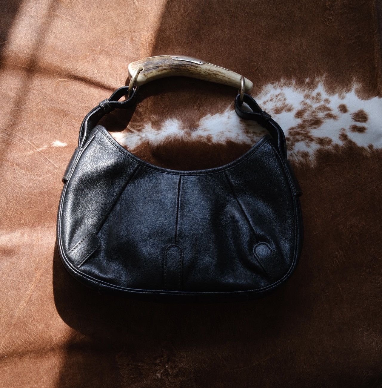 SAINT LAURENT ブラックハンドバッグ Saint Laurent Paris × Yves Saint Laurent Ysl by Tom Ford fall 2004