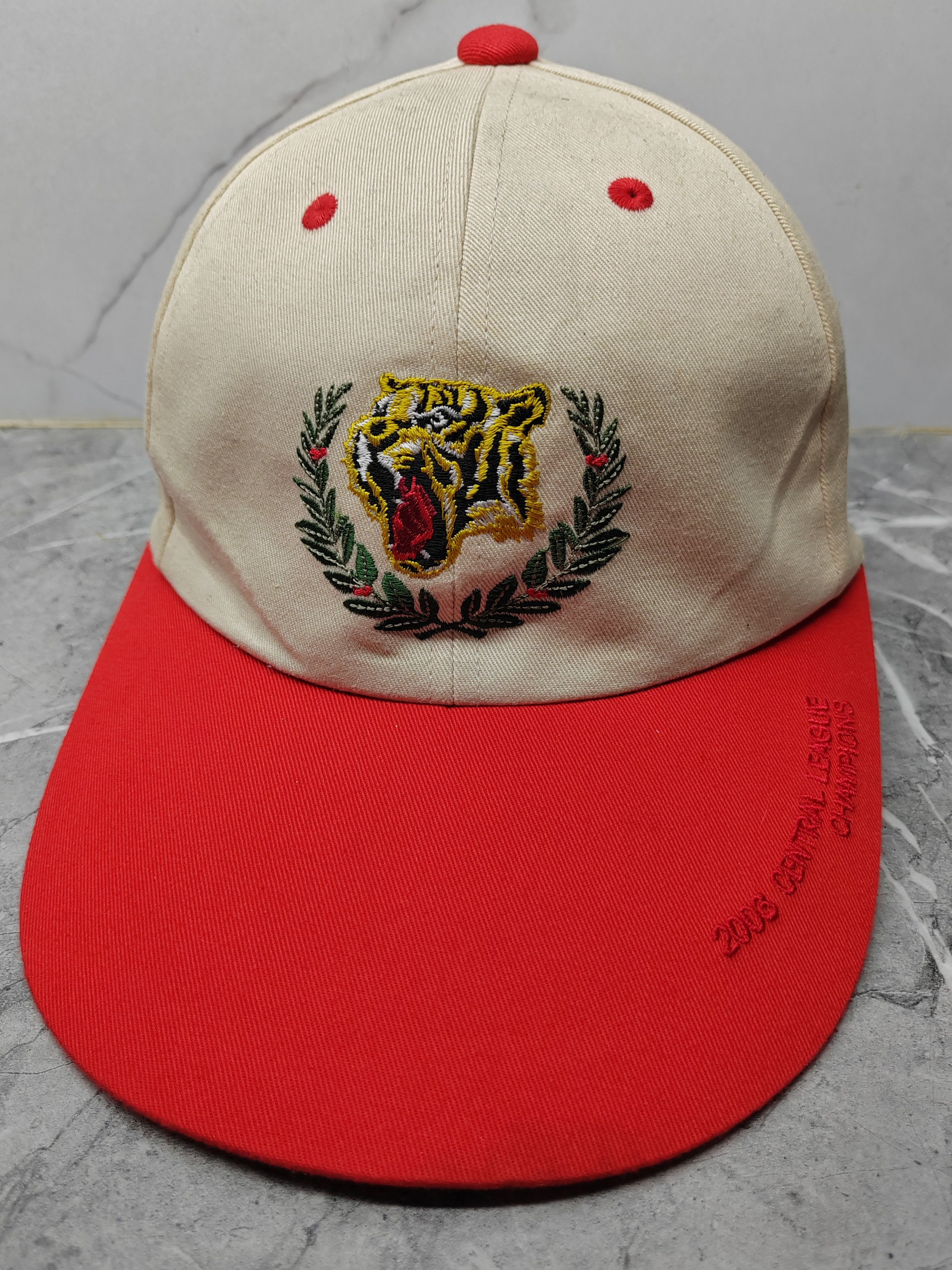 Japanese Brand Vintage Hanshin Tigers 2004 Cap Hat Size ONE SIZE - 1 Thumbnail