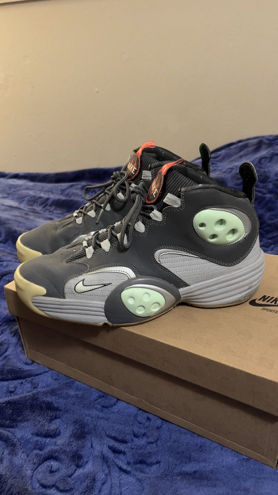 Nike Nike Flight One NRG GALAXY 🌌 Size US 10 / EU 43 - 2 Thumbnail