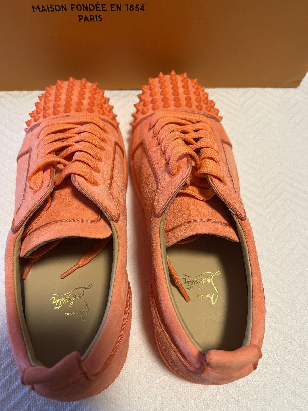 Christian Louboutin Christian Louboutin Suede Low Size US 9 / EU 42 - 2 Thumbnail