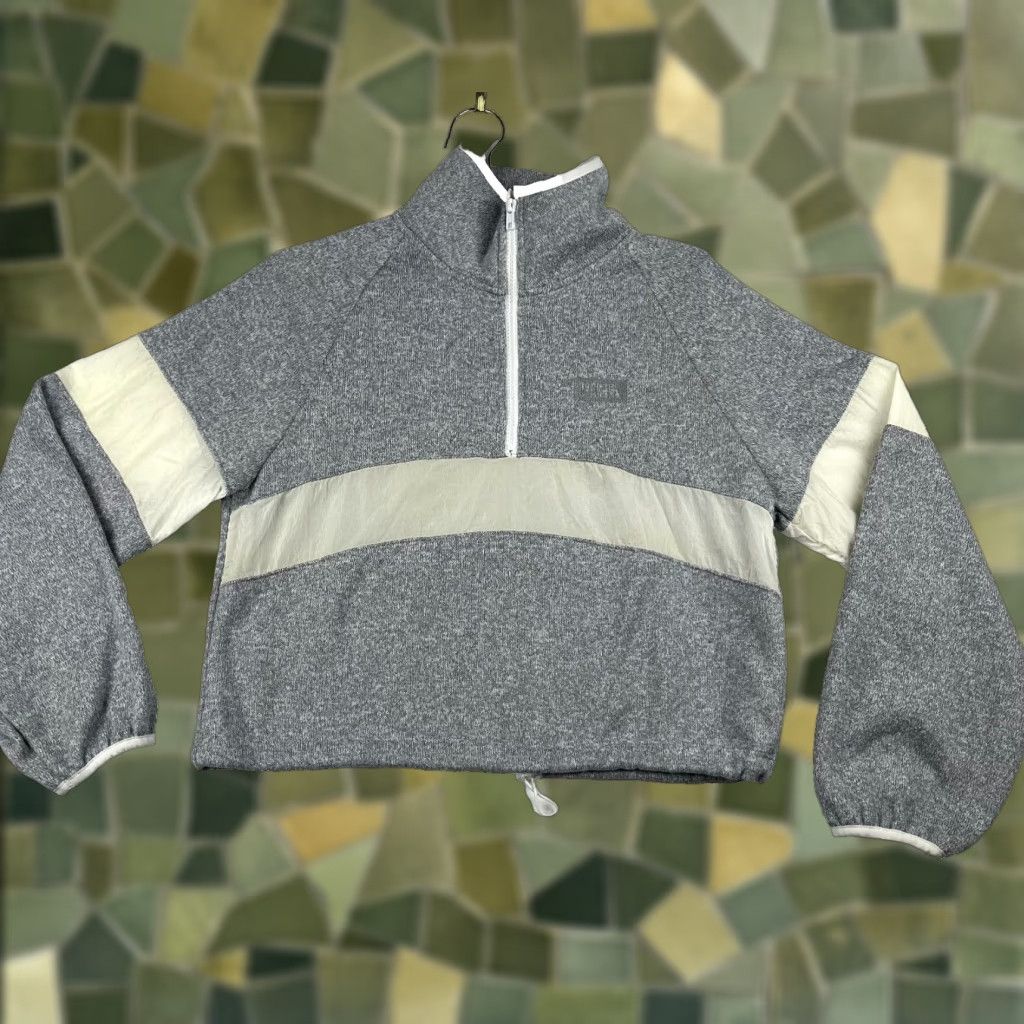 Victoria's Secret Victoria's Secret Pink Sweatshirt Womens XS Gray Polyester Mock Neck Quarter Zip Size XS / US 0-2 / IT 36-38 - 1 Thumbnail