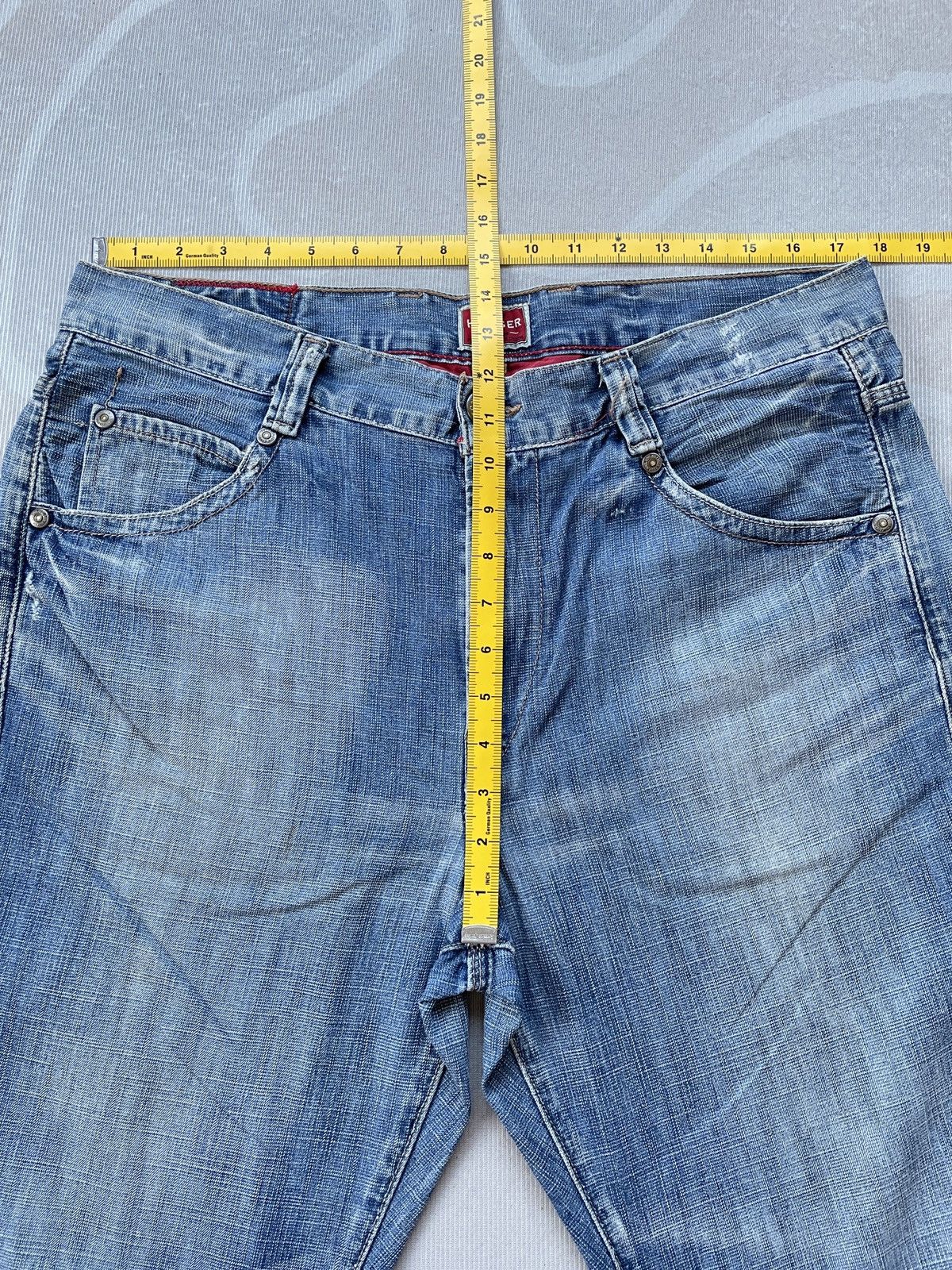 Tommy Hilfiger Tommy Hilfiger Relaxed Jeans (LG124) Size US 35 - 17 Thumbnail