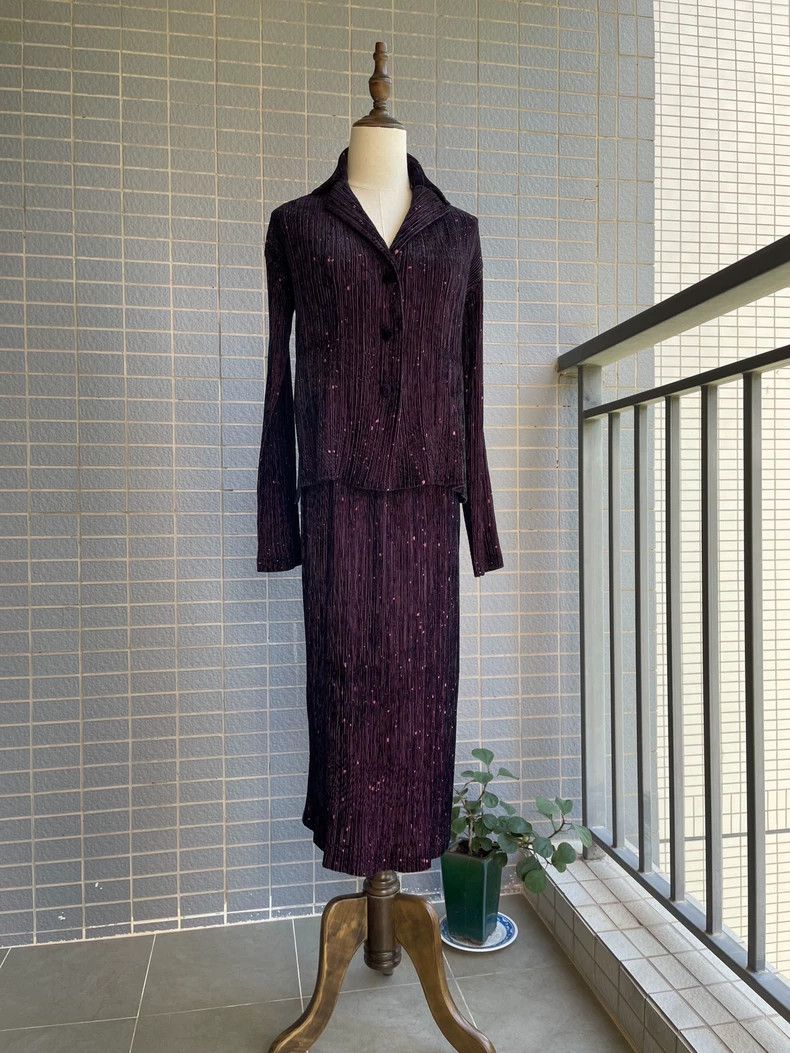 Issey Miyake Issey Miyake size:2 Deep purple velvet pleated cardigan Size XS / US 0-2 / IT 36-38 - 3 Thumbnail