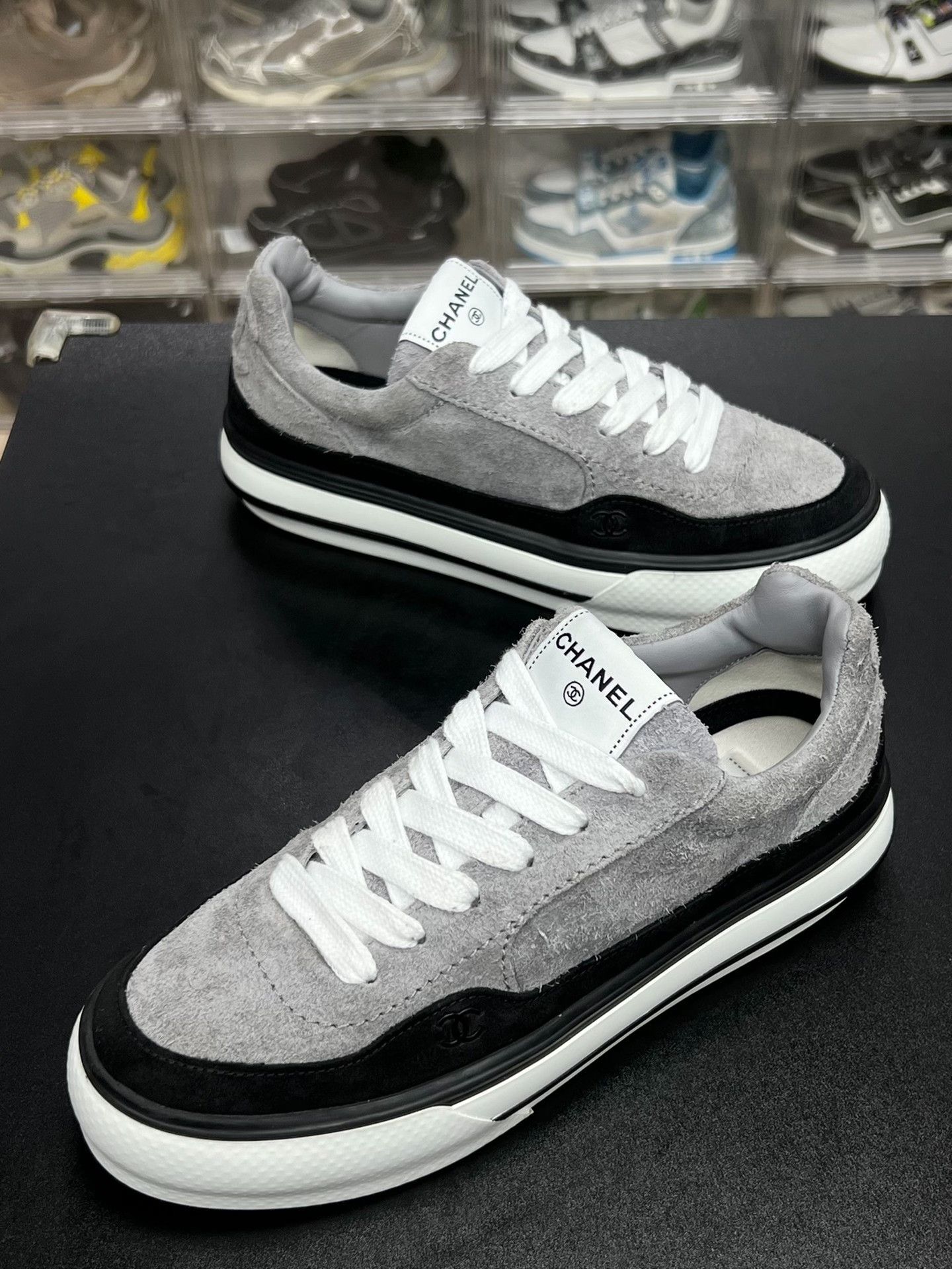 Chanel Chanel Black Lowtop Sneakers 7 Men Size US 7 / EU 40 - 1 Thumbnail