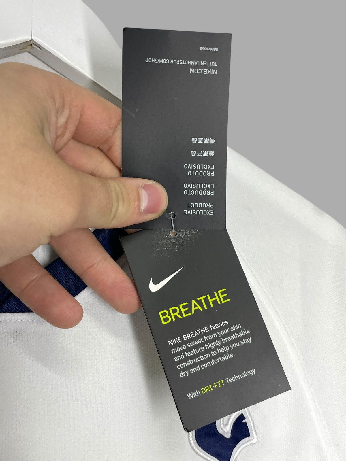 Nike Tottenham Hotspur Nike 2019/20 Home Football Shirt Jersey Size US M / EU 48-50 / 2 - 5 Thumbnail