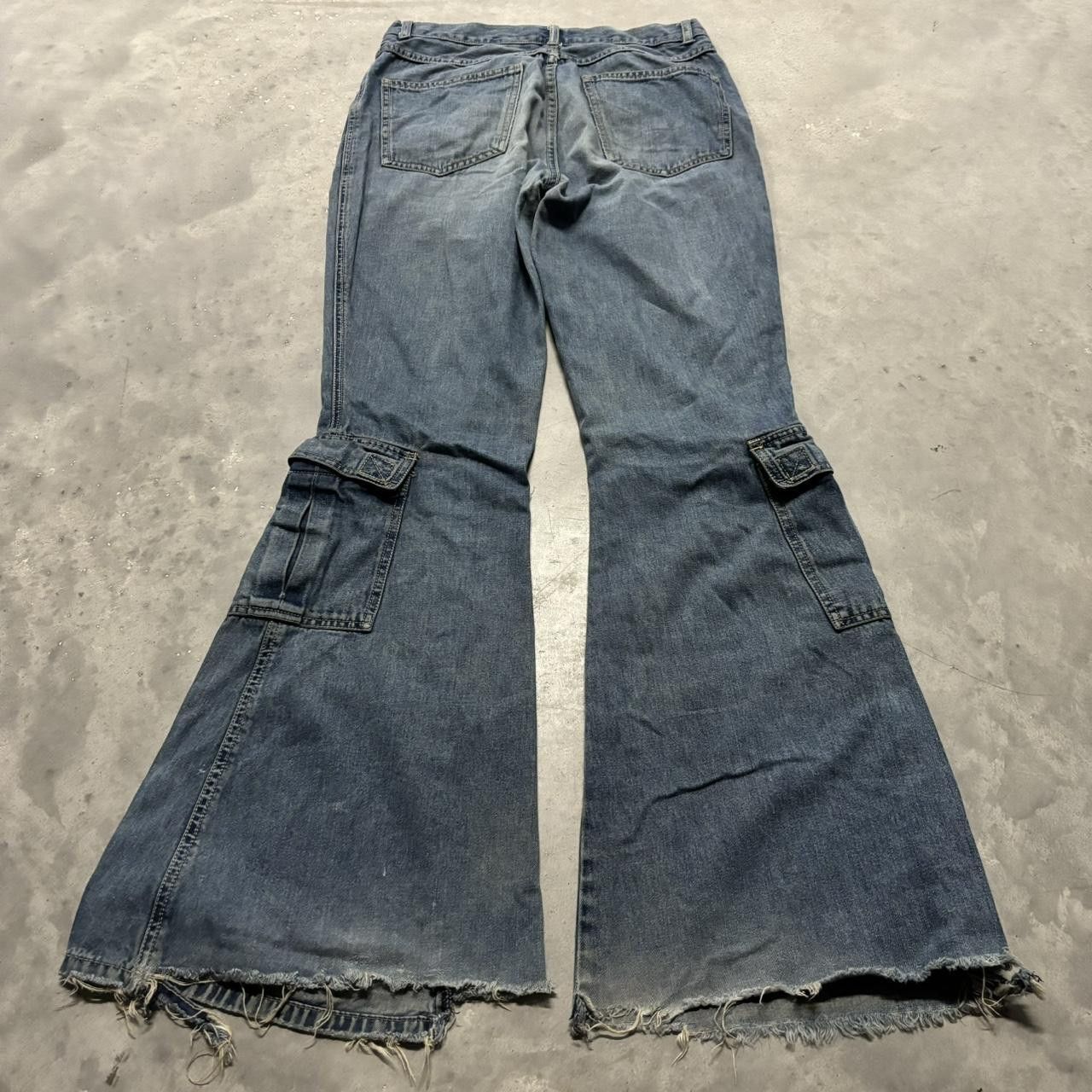 Japanese Brand × Vintage Crazy Vintage Y2K/2000s Cute Low Rise Medium Wash Lazer Flared Cargo Denim Jeans! Size 26" / US 2 / IT 38 - 4 Thumbnail