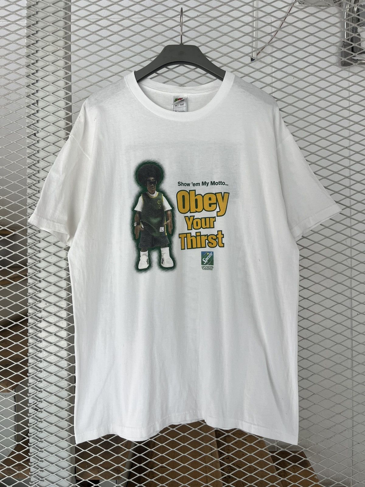 Vintage Vintage Seattle SuperSonics Obey Your Thirst 2005’s Tshirt Size US XL / EU 56 / 4 - 2 Thumbnail