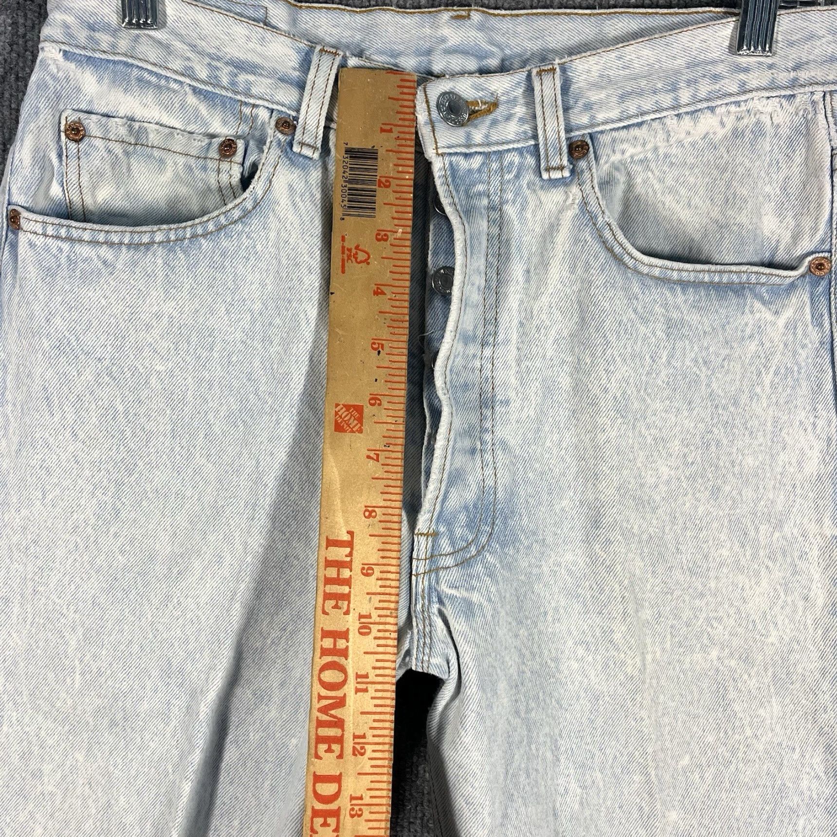 Levi's VINTAGE Levi's Jeans 501 Straight Mens 30x32 Blue Button Fly Denim Light Wash USA 1990s Mens Jeans Size US 30 / EU 46 - 5 Thumbnail