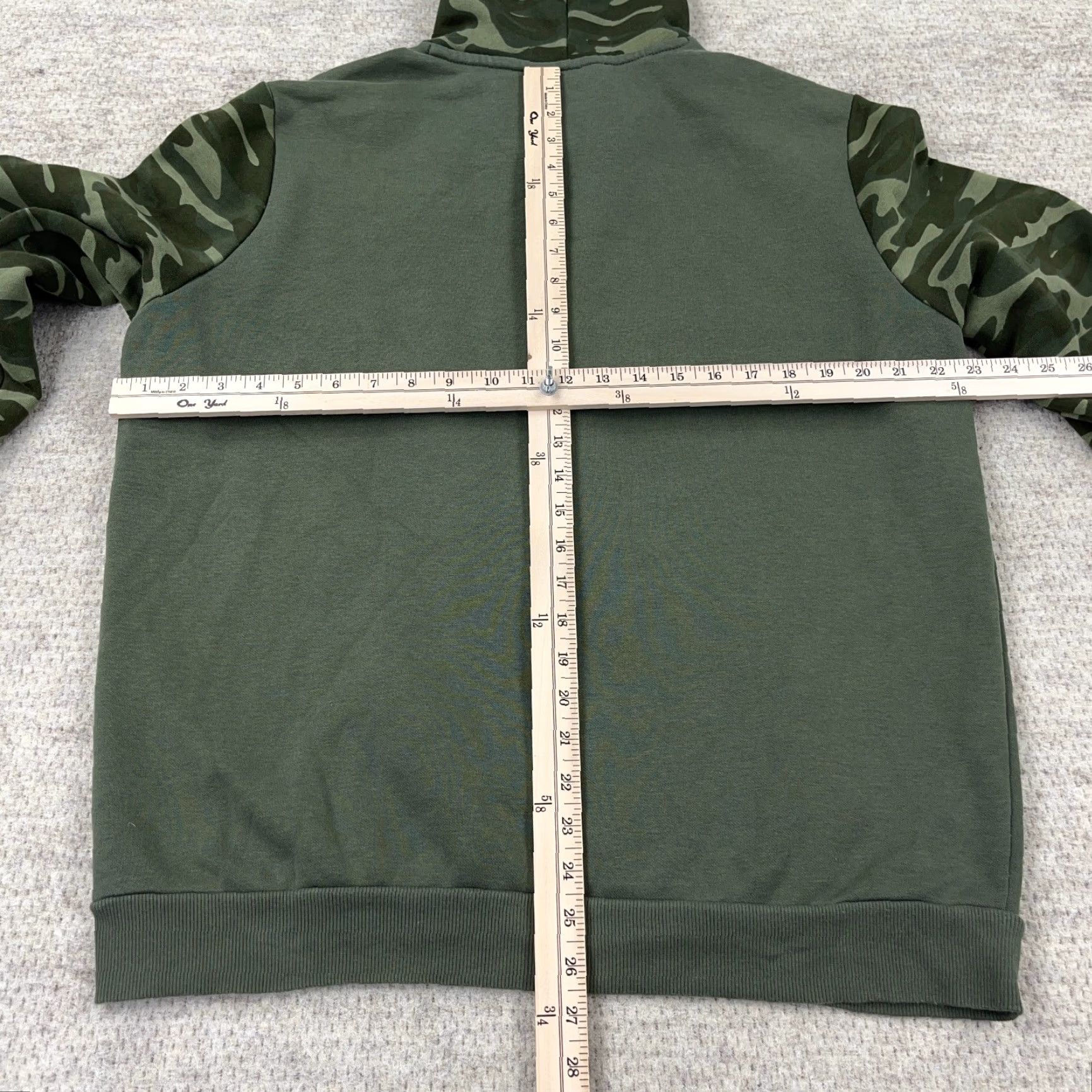 Puma PUMA Hoodie Men Large Green Camo Sweatshirt Army Military Pullover Logo 90s Modern Mens Size US L / EU 52-54 / 3 - 6 Thumbnail