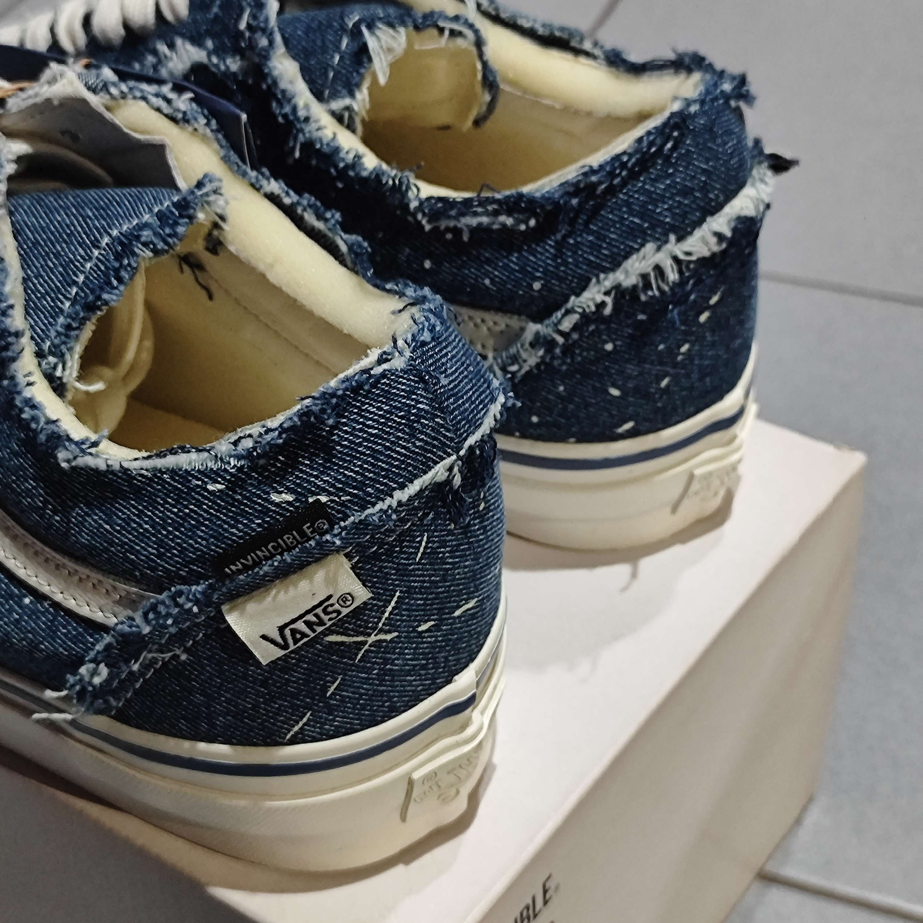Vans Vans x Invincible LX Old Skool Frayed Denim - Indigo Size US 11 / EU 44 - 5 Thumbnail
