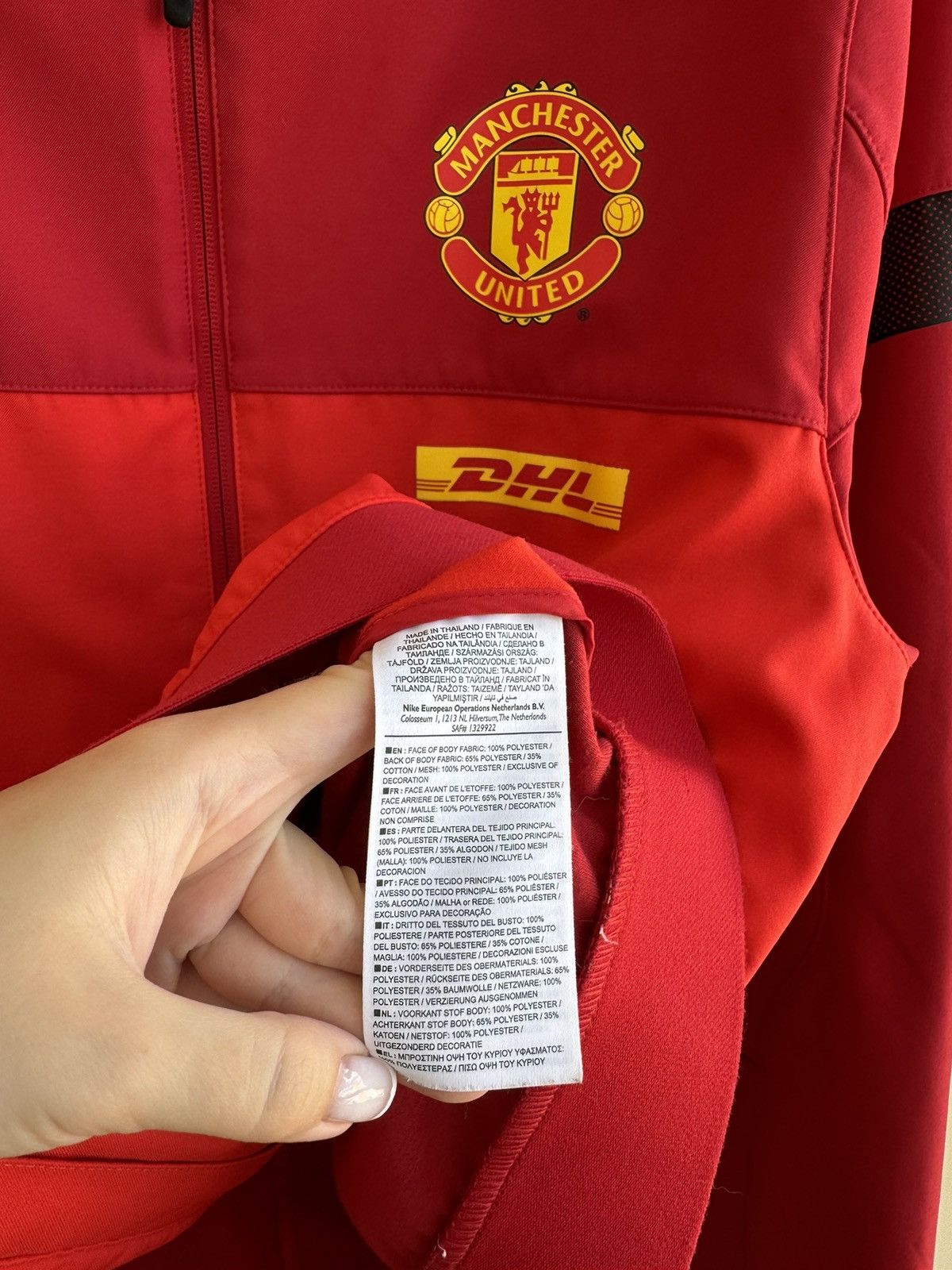 Vintage Manchester United training jacket vintage L XL red black Size US XL / EU 56 / 4 - 6 Thumbnail