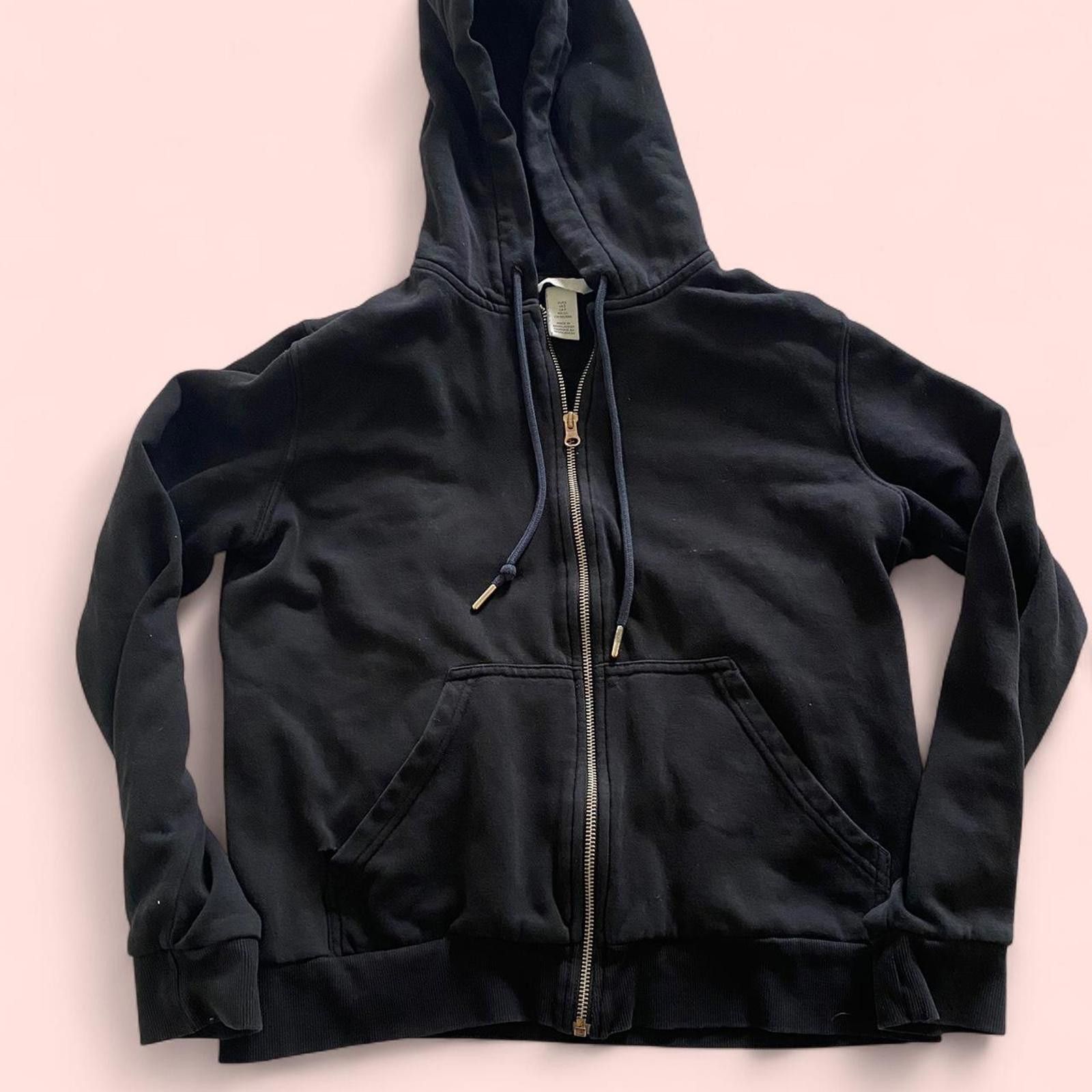 H&M Black zip-up hoodie with a relaxed fit Size S / US 4 / IT 40 - 1 Thumbnail