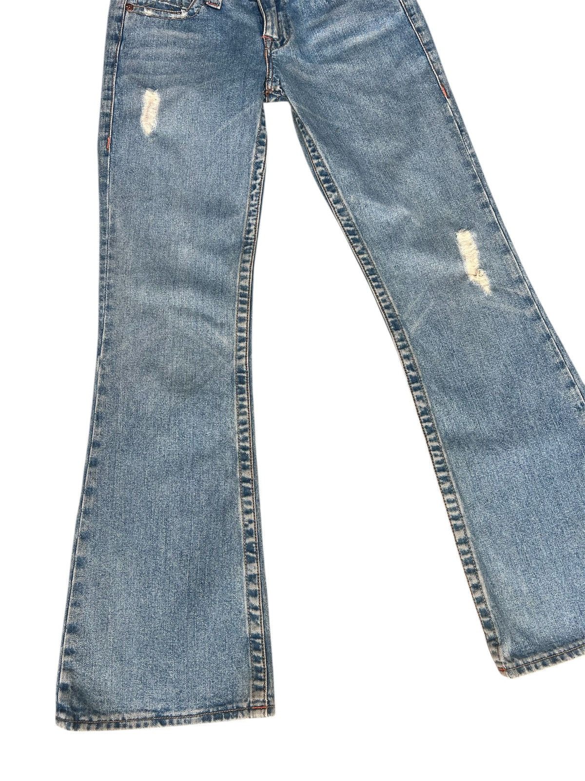 True Religion Vintage True Religion Embroidered Flared Bobby Jeans Size US 29 - 16 Thumbnail