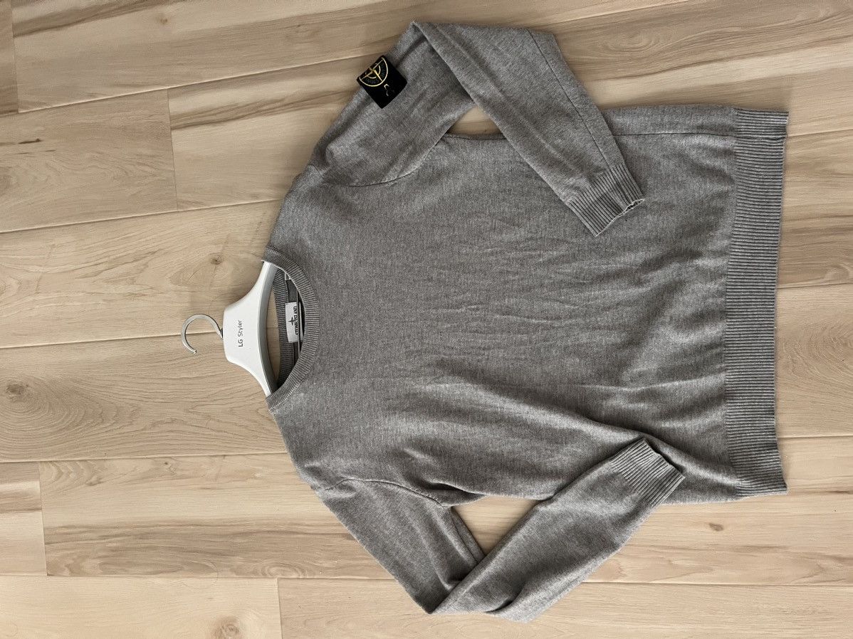 image of Stone Island Never Wore It Before in Grey, Men's (Size Medium)