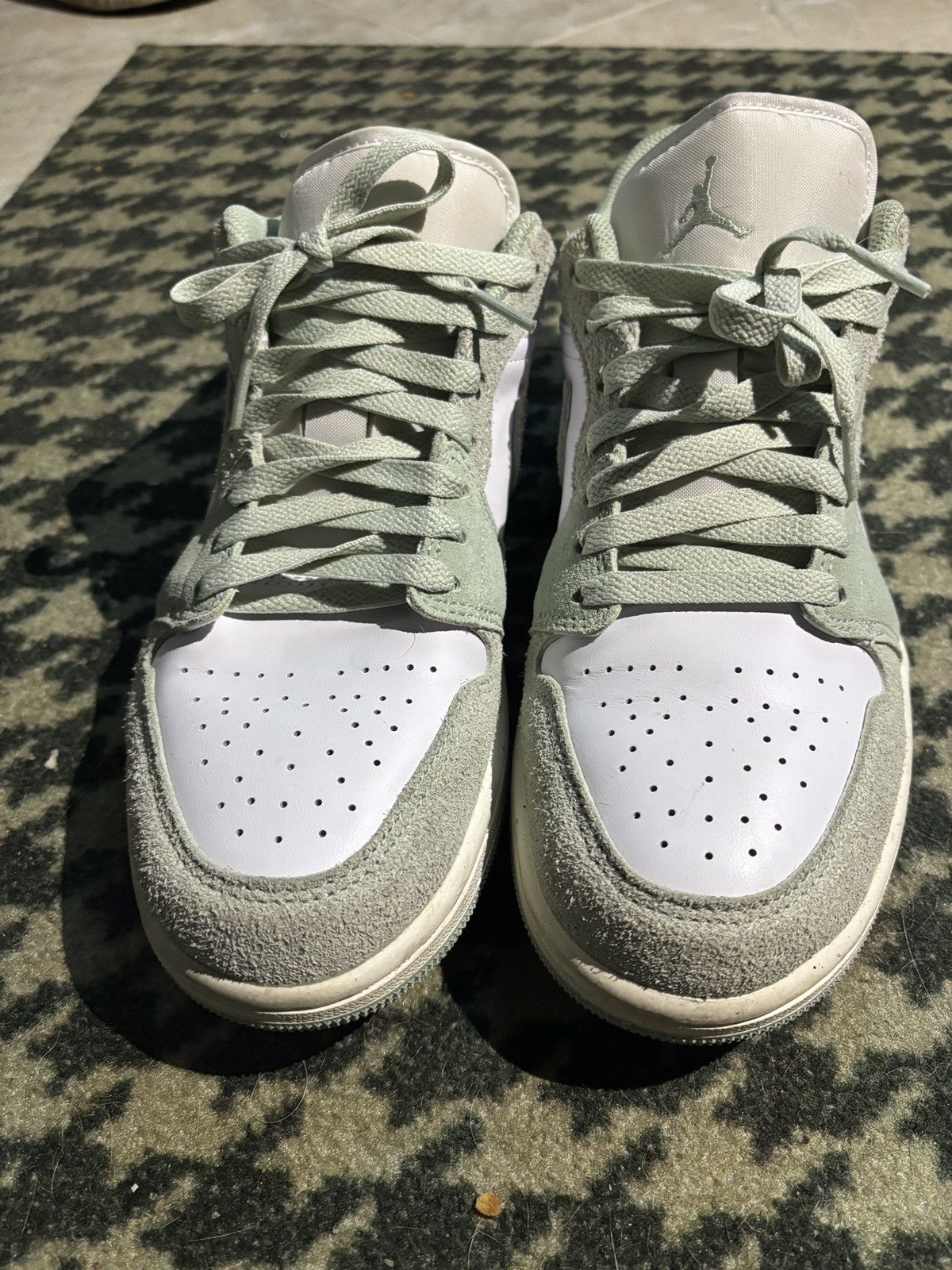 Jordan Brand Jordan 1 Low Seafoam SE Size US 9.5 / EU 42-43 - 3 Thumbnail