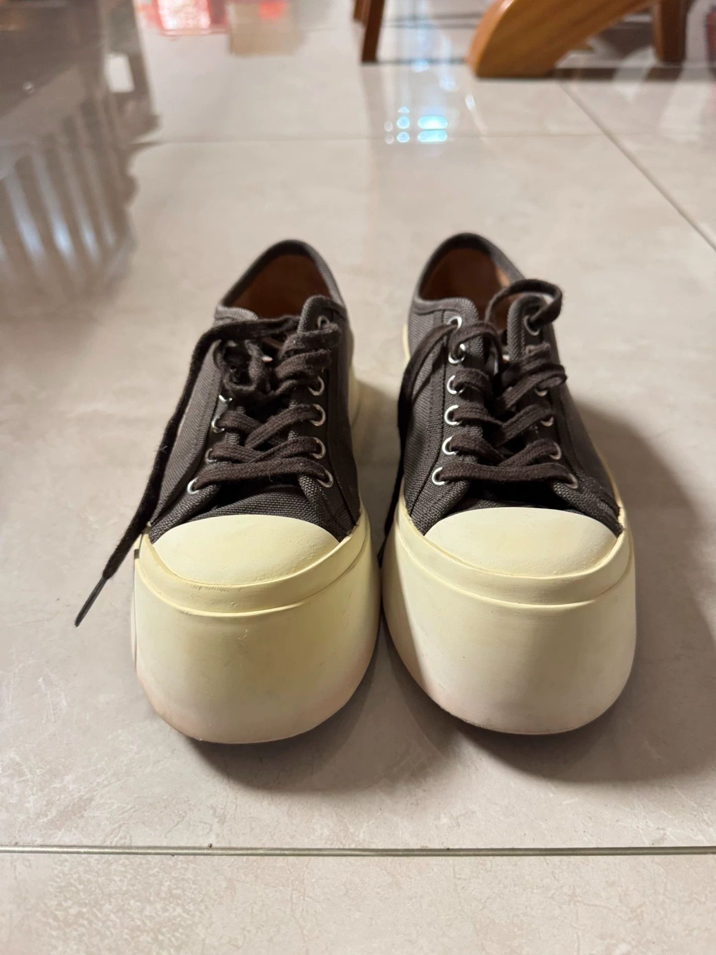 Marni Marni 36 Oversized Board Sneakers Worn Twice Size US 5.5 / IT 35.5 - 2 Thumbnail