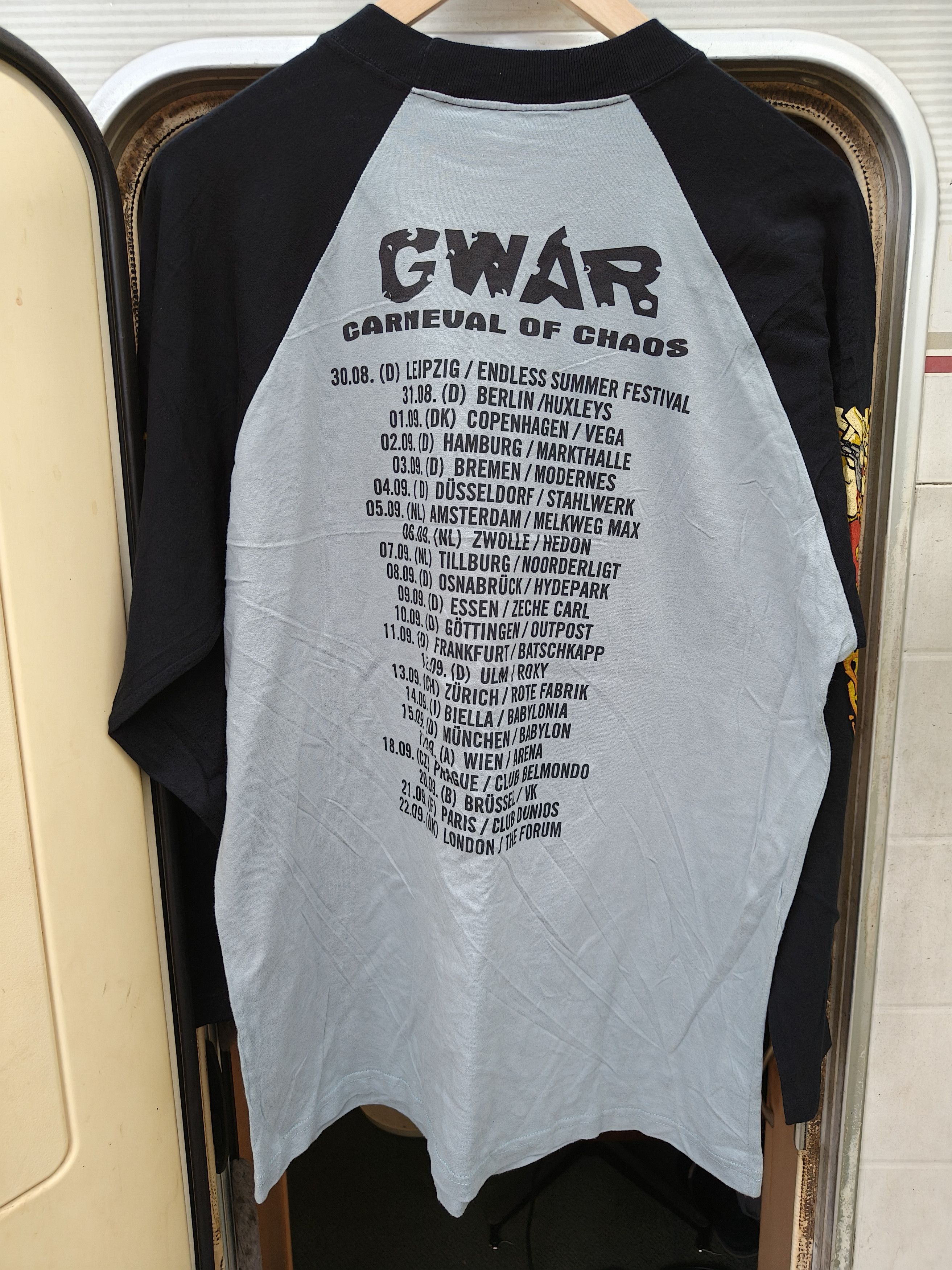 Band Tees Vintage 90s Gwar (Carnival of chaos) tour t shirt Size US XL / EU 56 / 4 - 5 Thumbnail